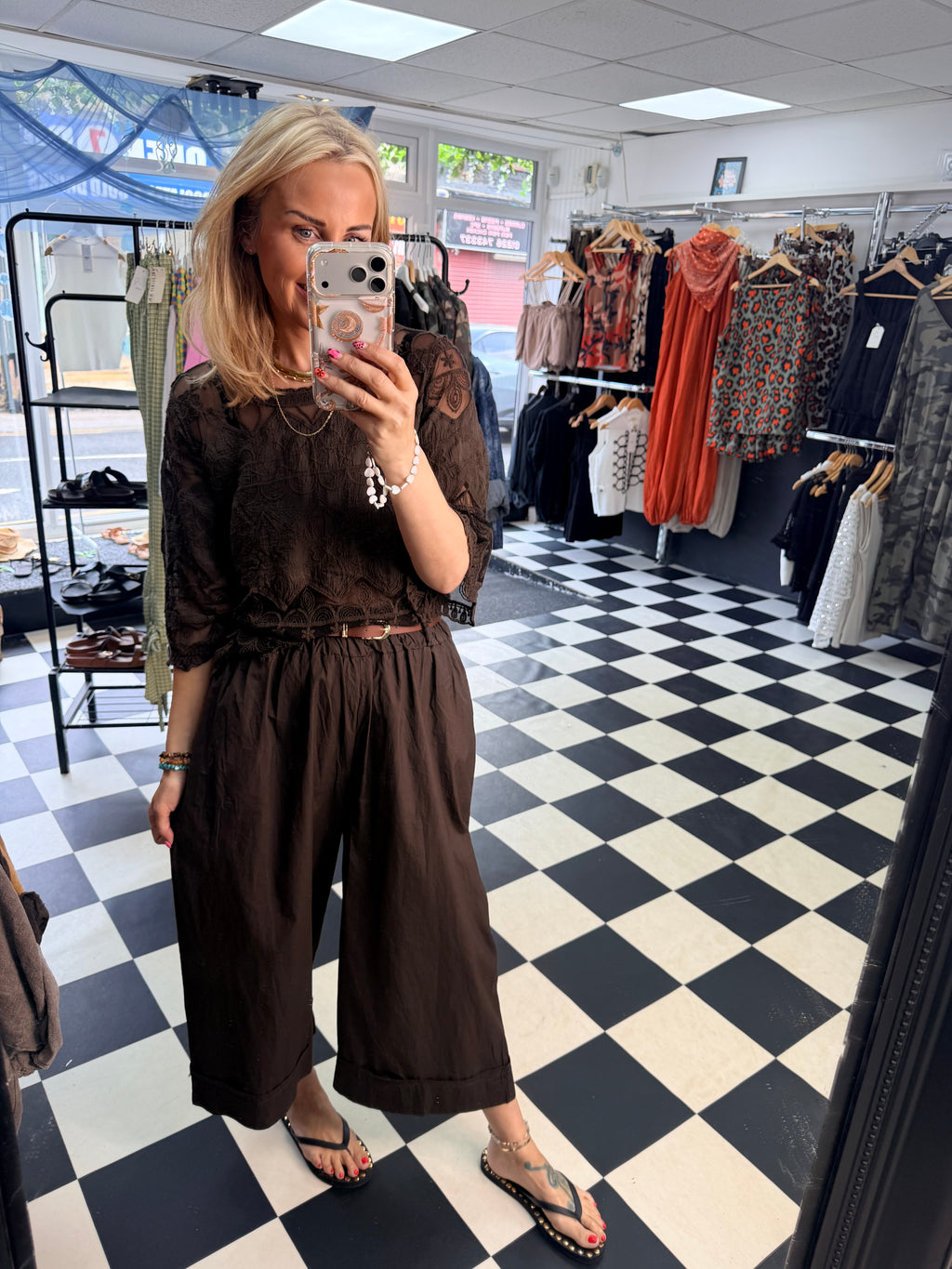 Flora top Chocolate