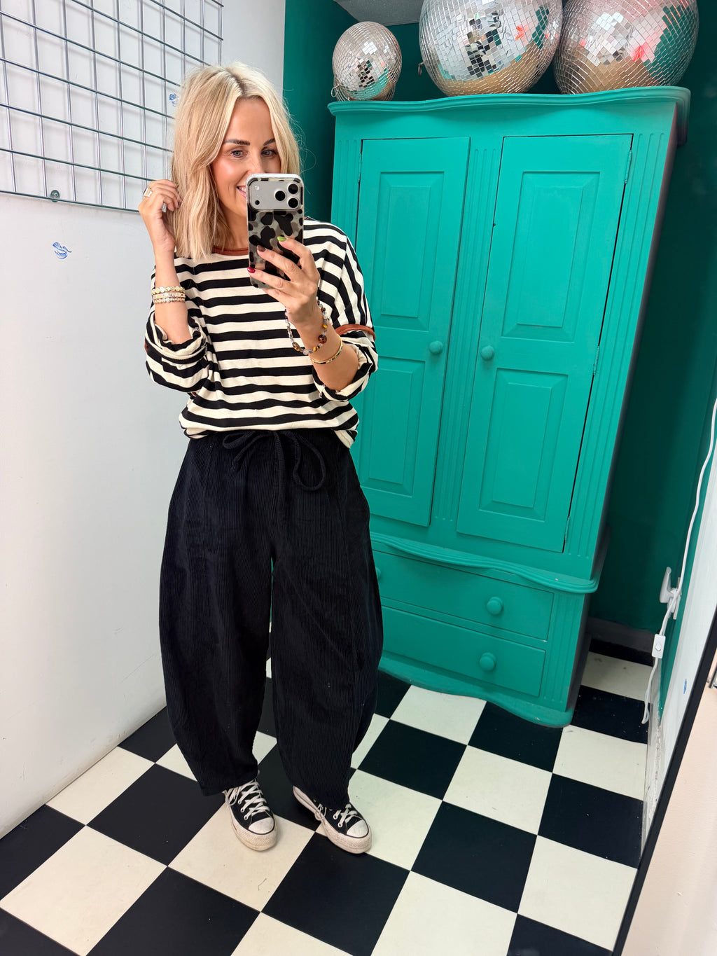 Boston Barrel leg Trousers Black