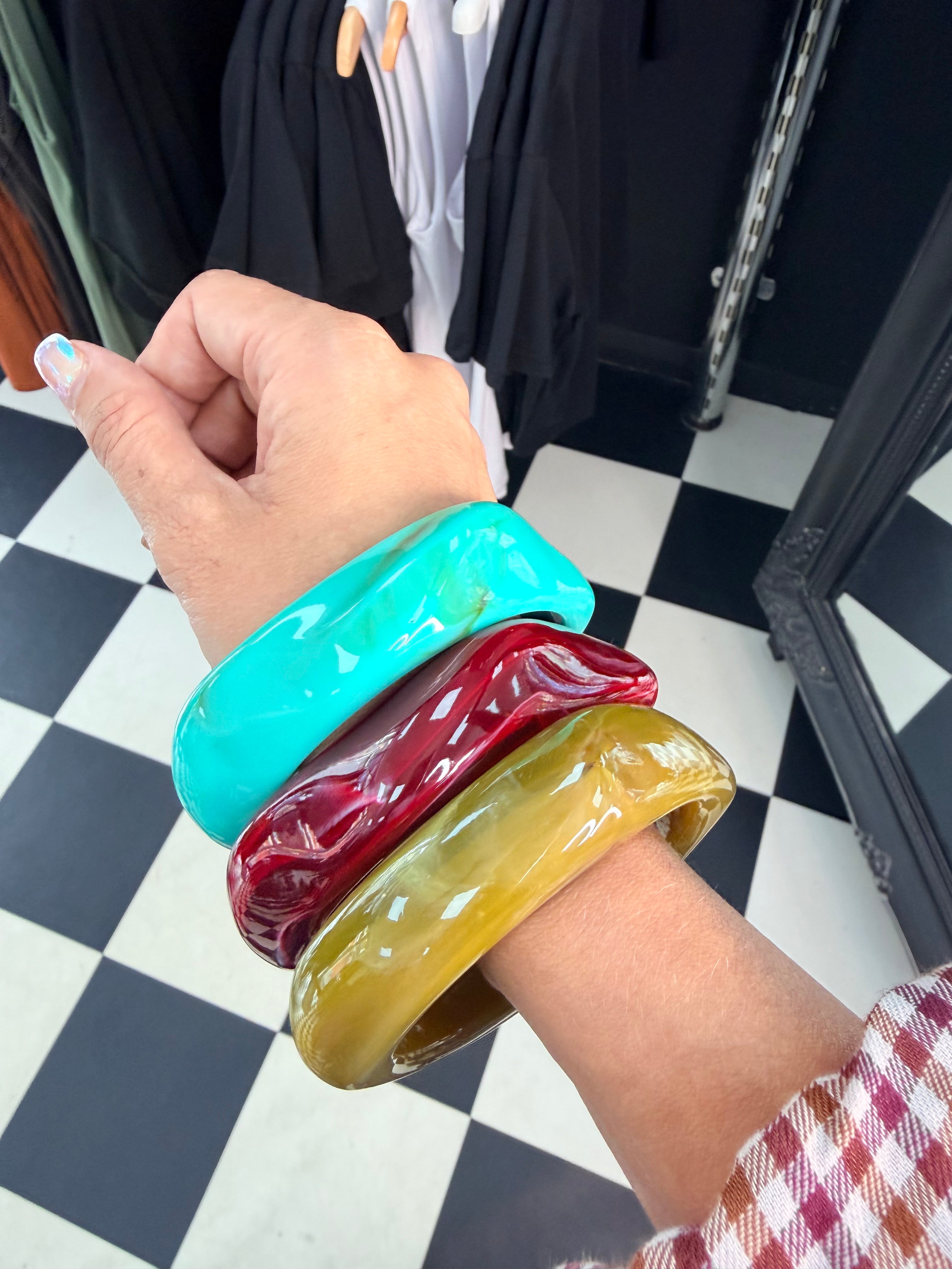 Wavy Bangle Wine