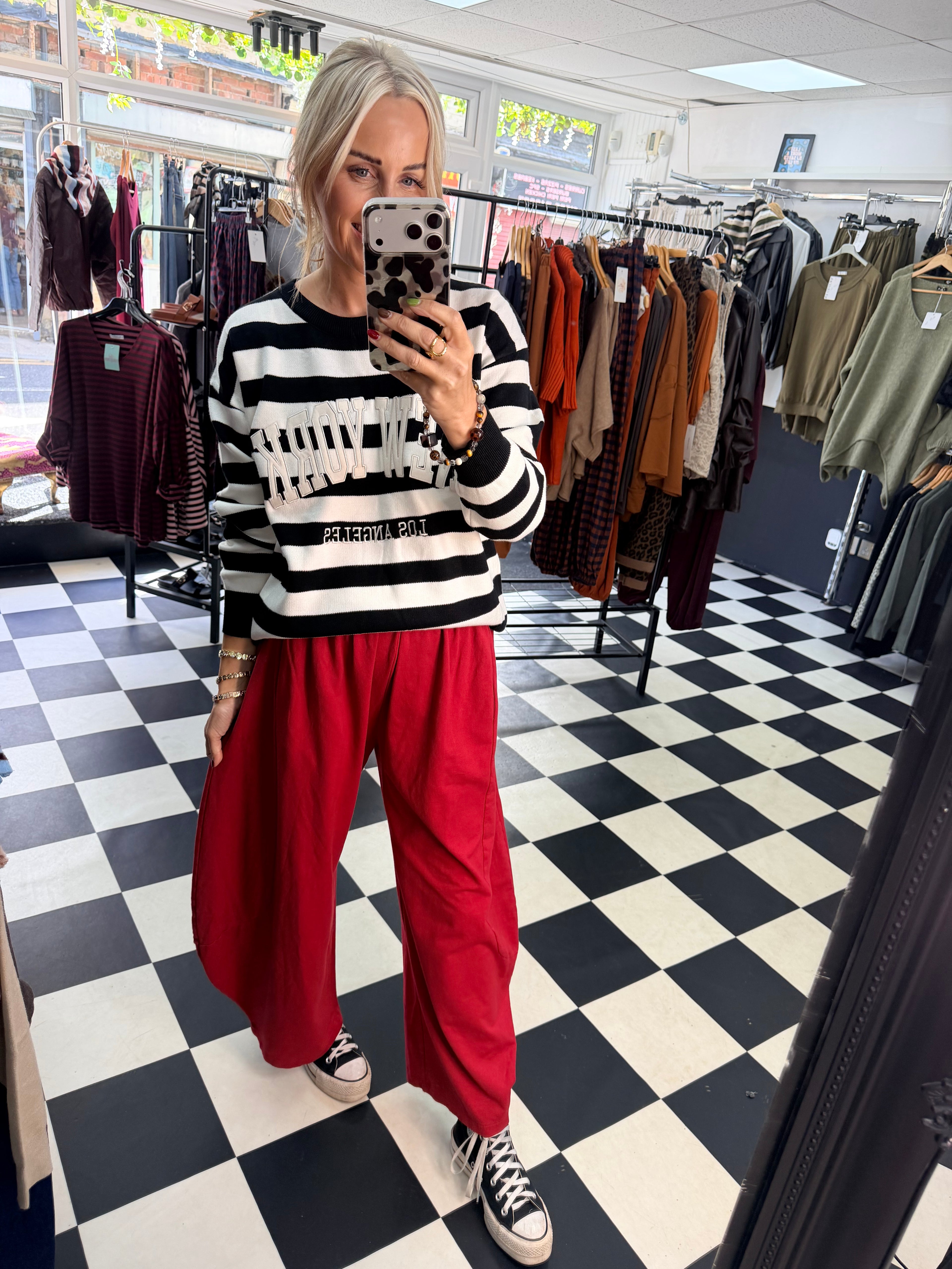 Barrel leg Joggers - Red