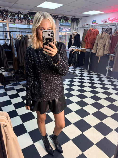Amara animal print jumper - Black