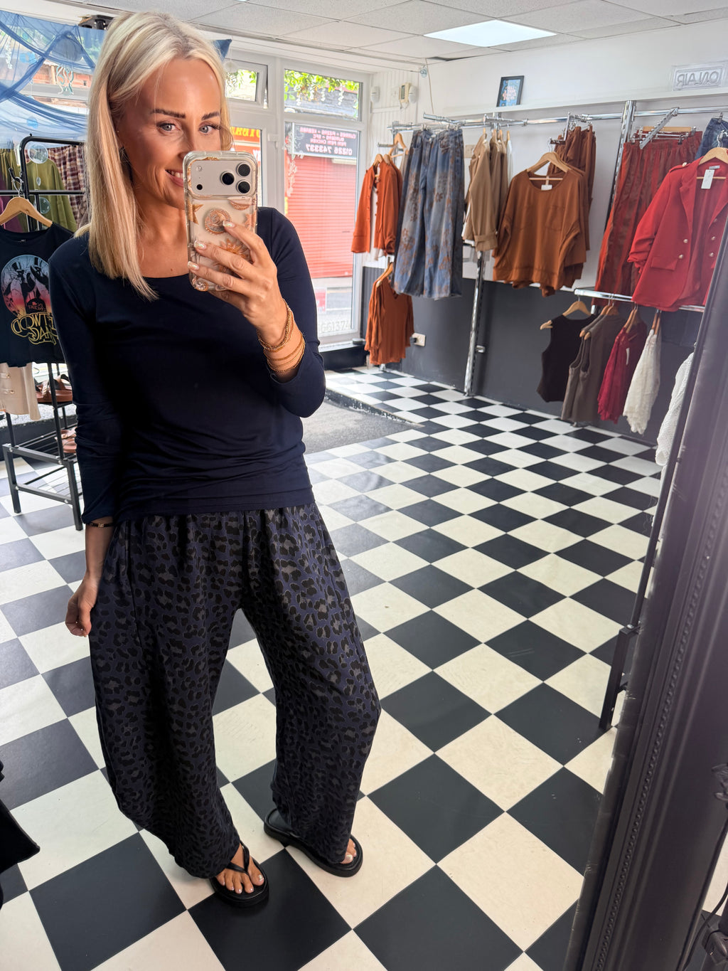 Basic Scoop Neck Basic T shirt Navy
