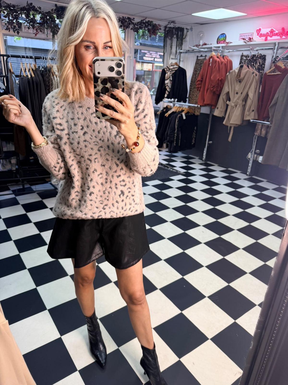 Amara animal print jumper - Mocha