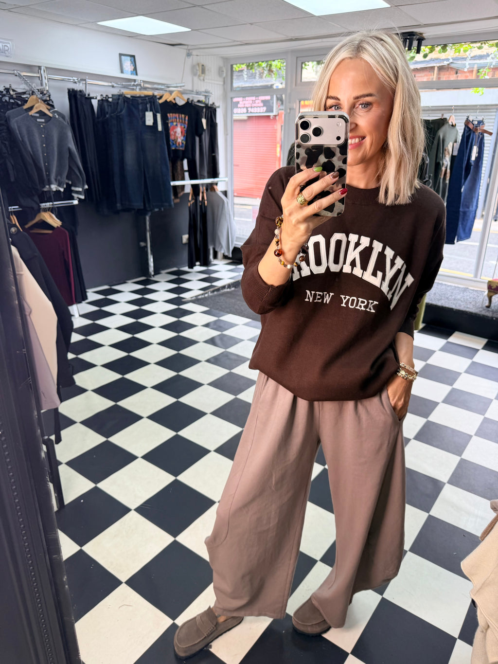 Brooklyn NY jumper - Chocolate