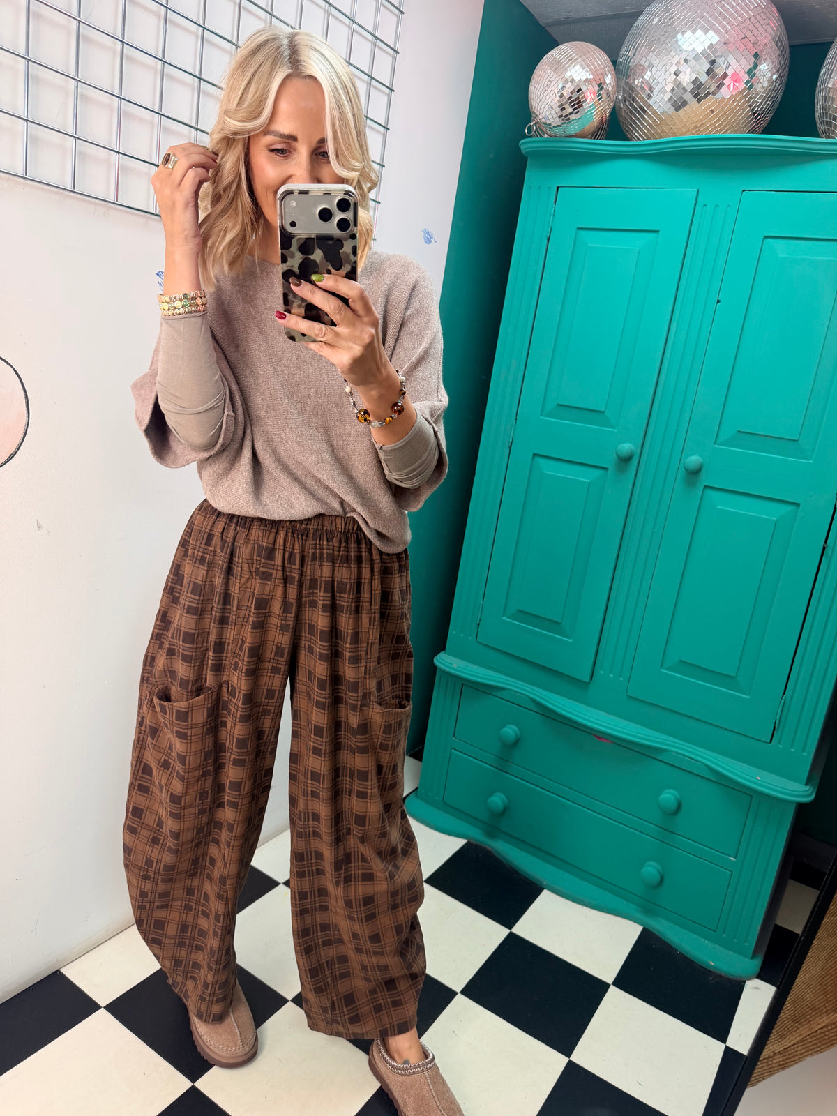 Barrel leg check trousers - Chocolate