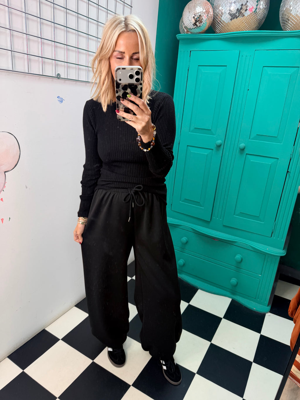 Balloon Jogger Black