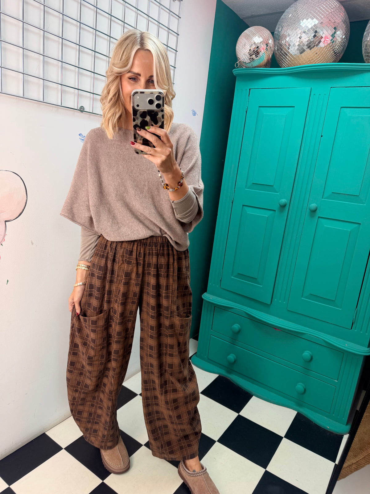 Barrel leg check trousers - Chocolate