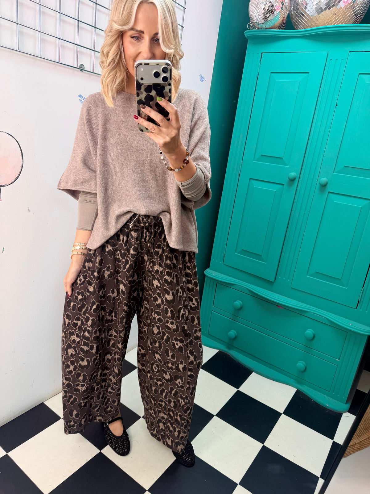 Katie Jumper - Taupe