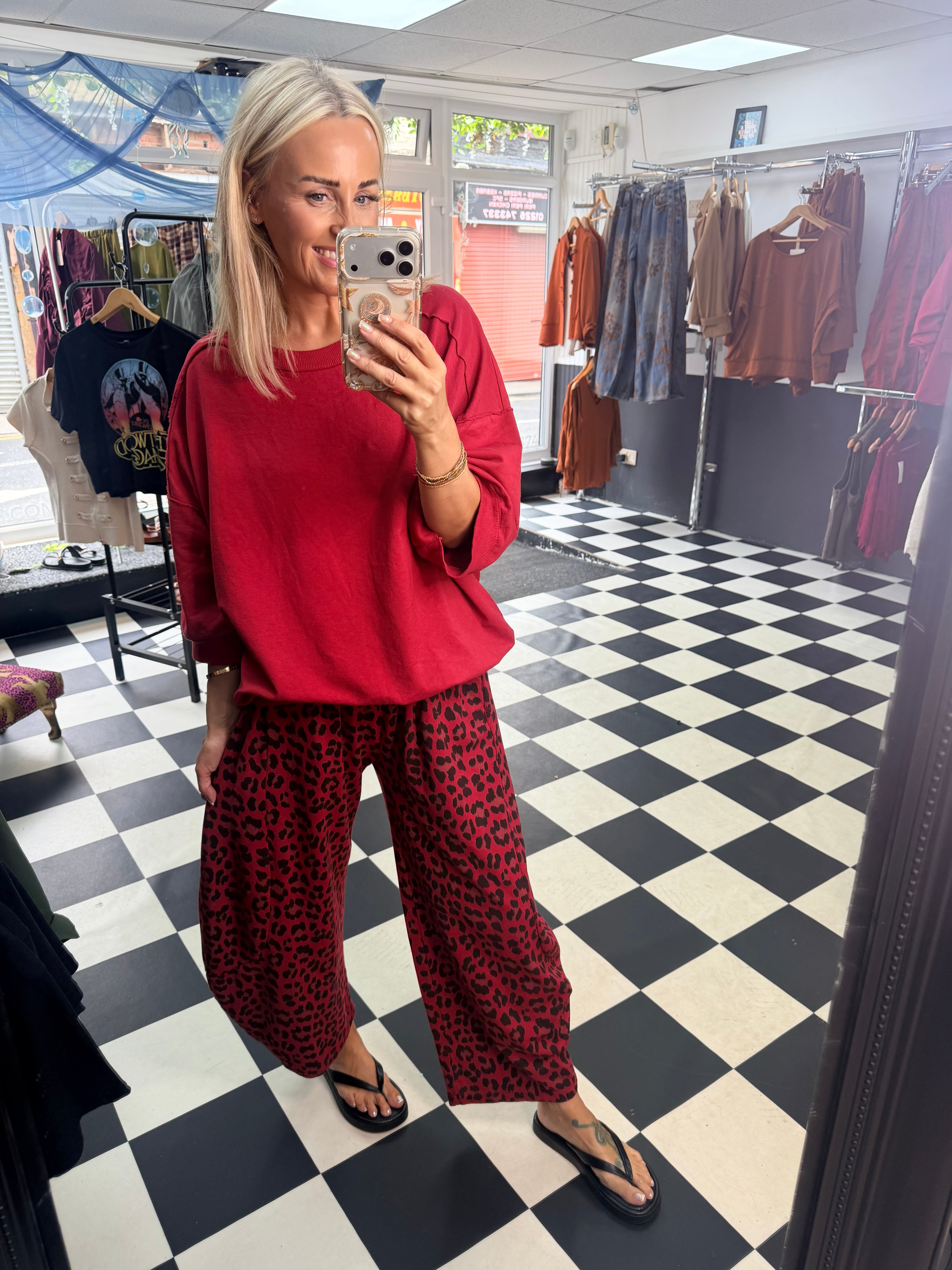 Leopard Barrel jogger Red