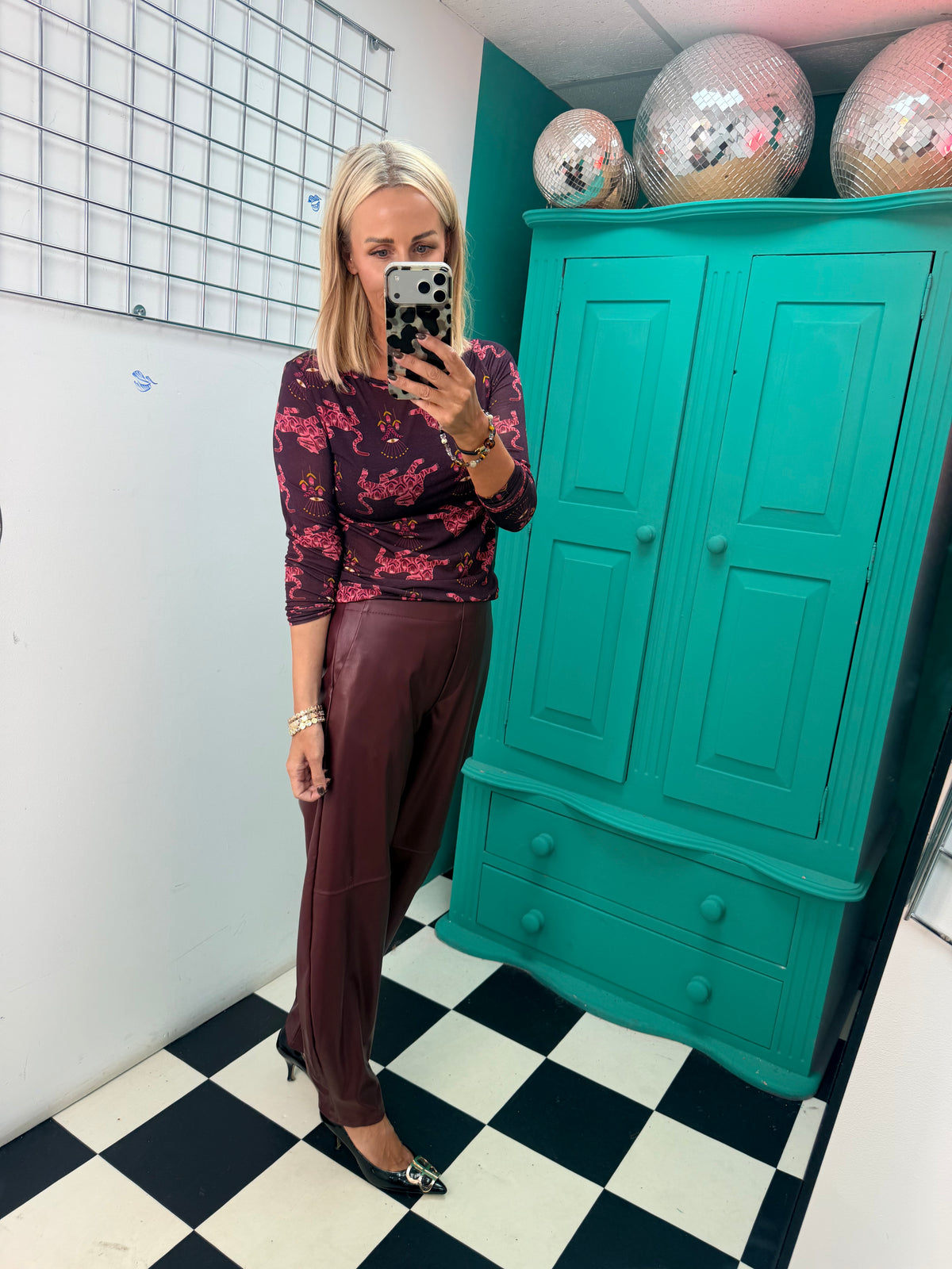 Pu Carrot Leg Trousers Wine