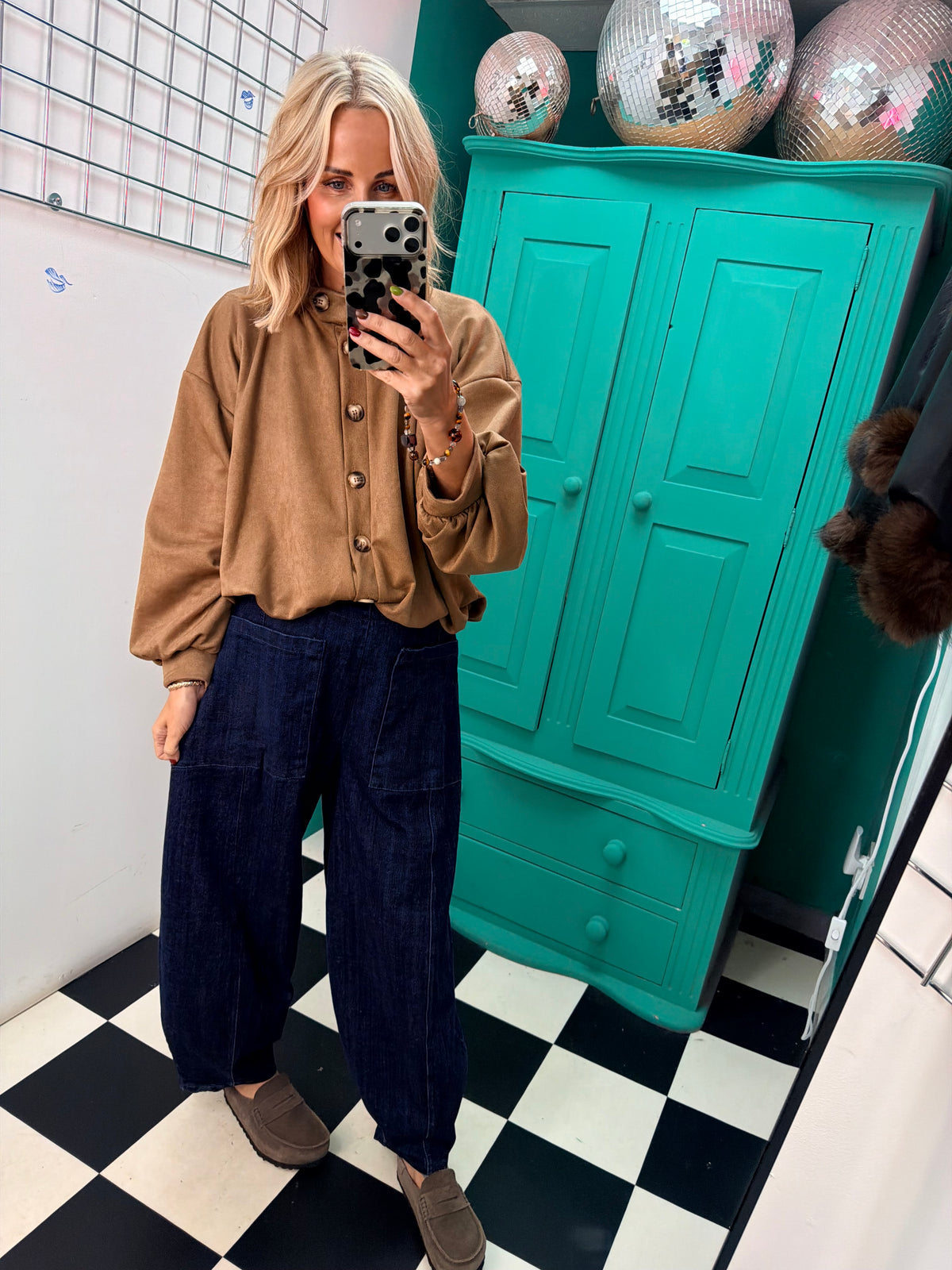 Dark Denim balloon pocket Jean