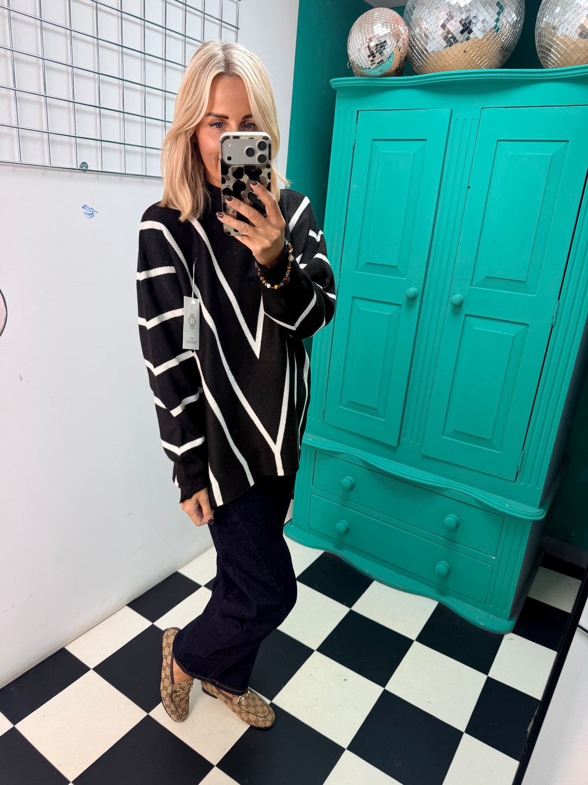 Turtle Neck Jumper V design Black Special buy