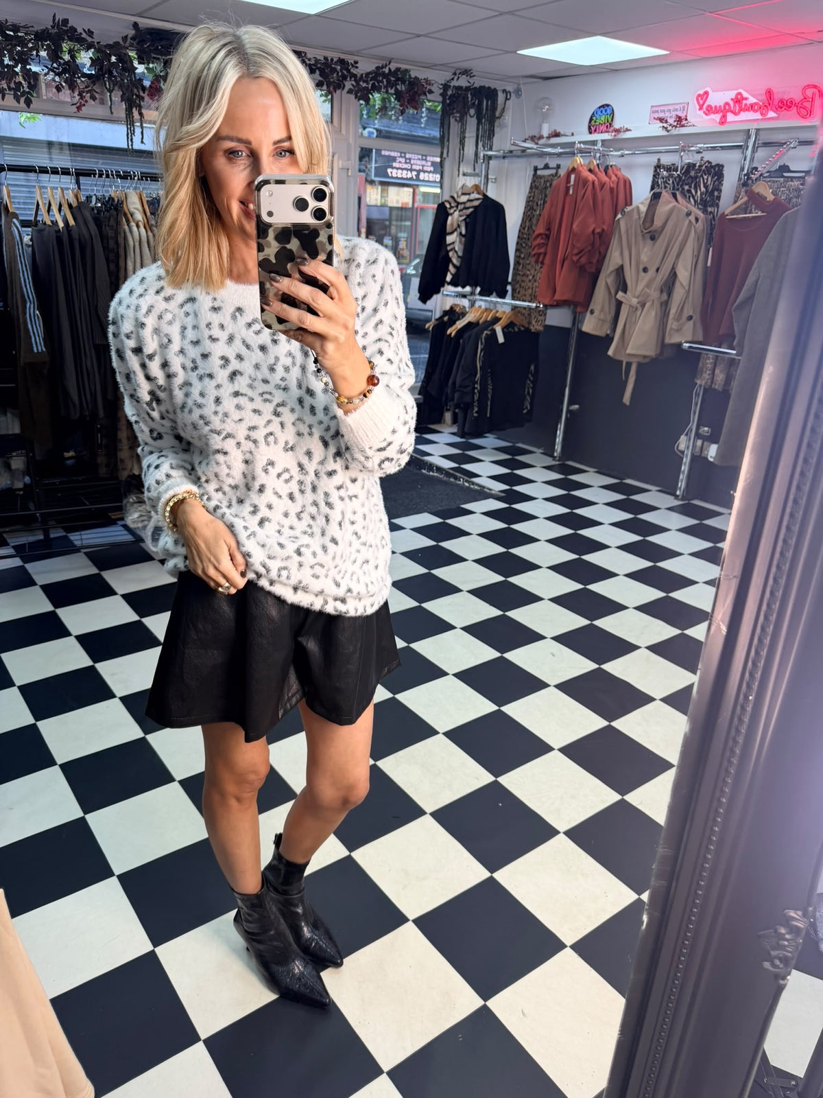Amara animal print jumper - White