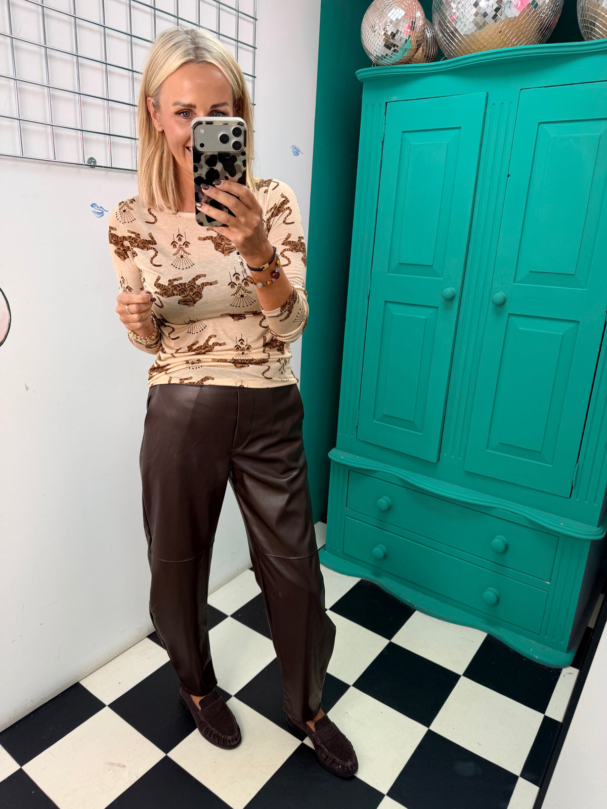 Pu Carrot Leg Trousers Chocolate