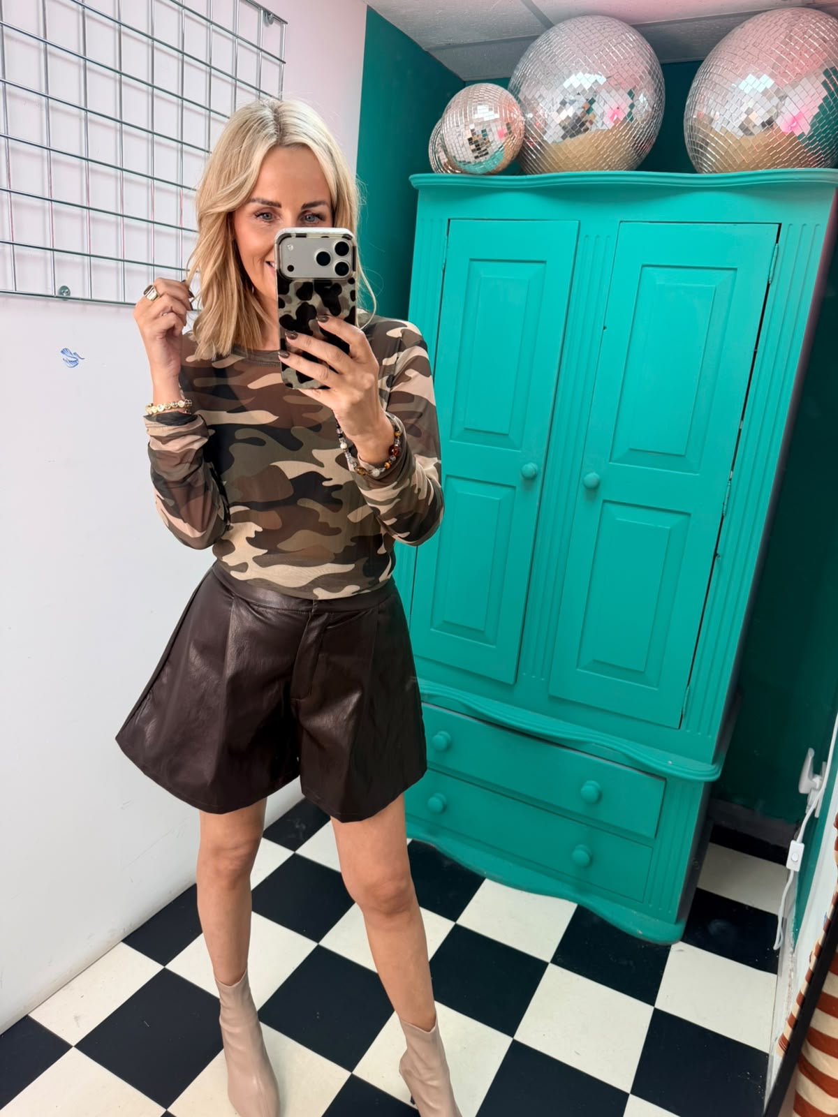 Luna pu Shorts - Chocolate
