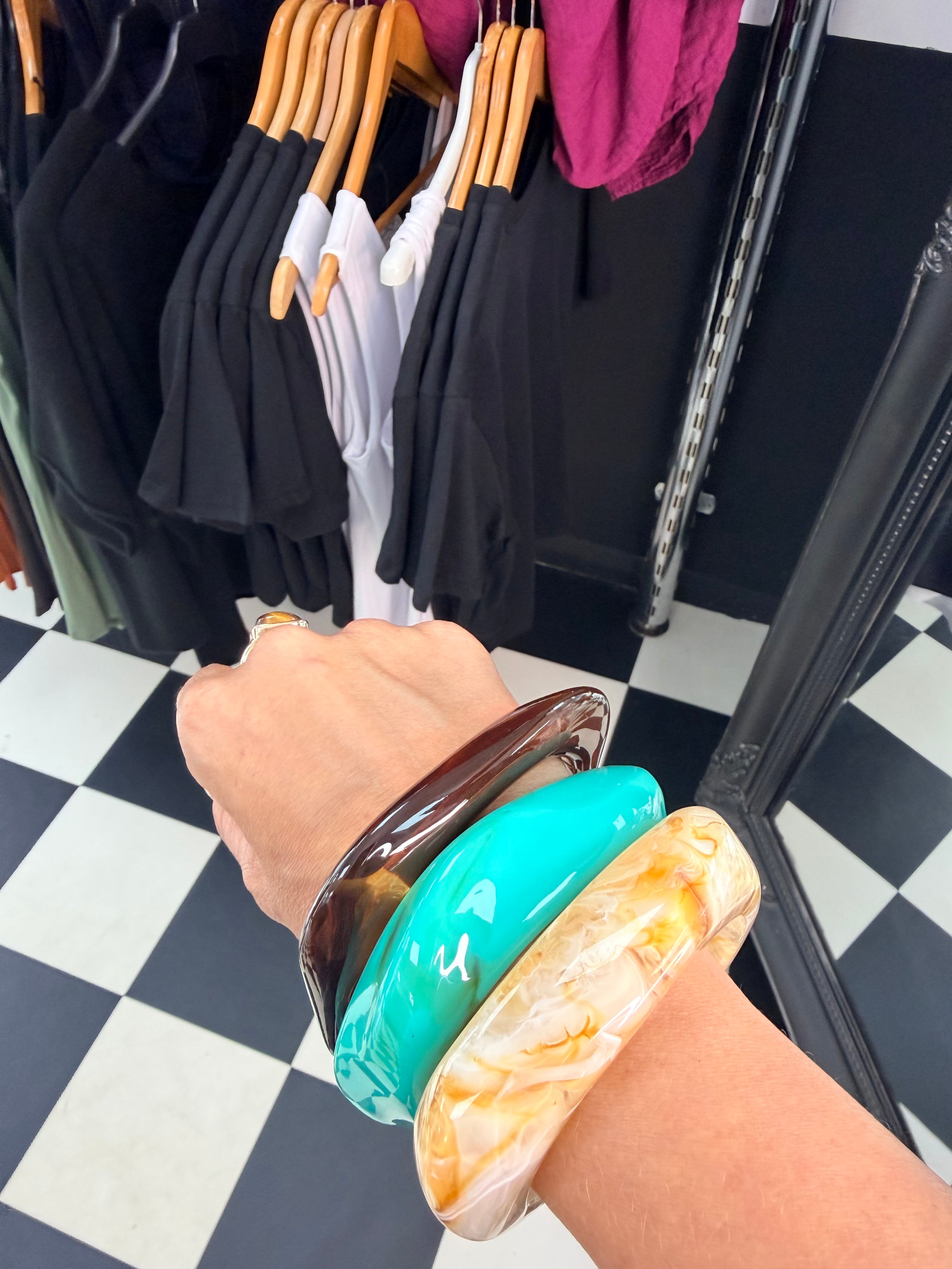 Wavy Bangle Blue