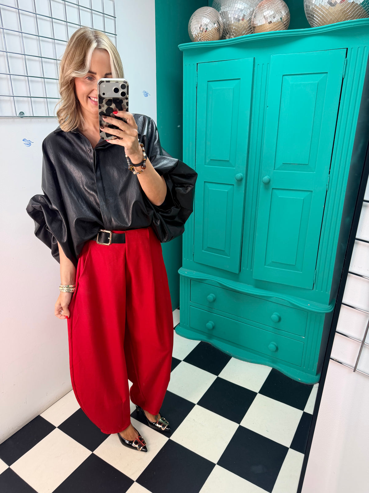 The Harper Half Belt Barrel Trousers Red