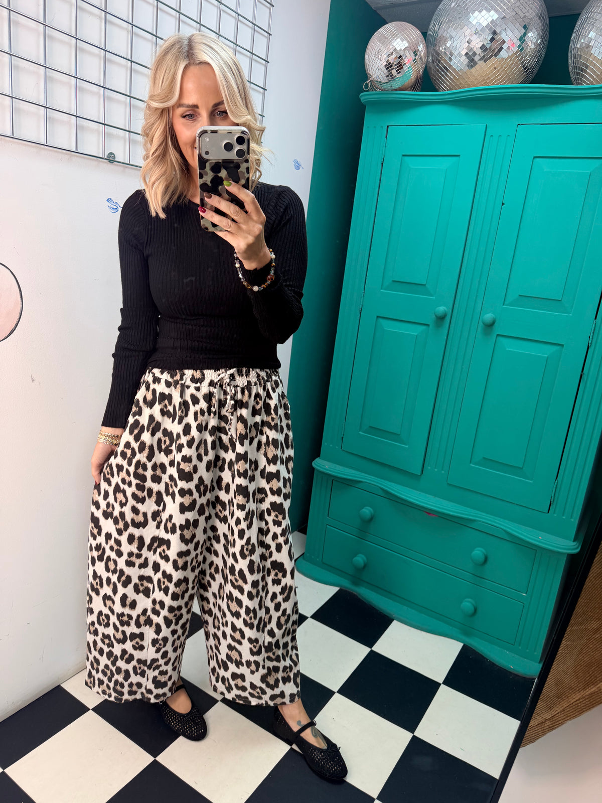 Leopard wide barrel trousers - Cream