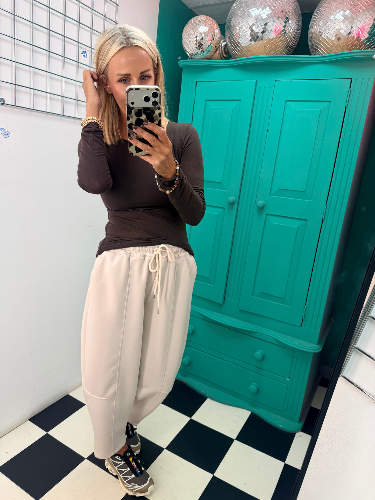 Cora Carrot Leg Joggers Cream