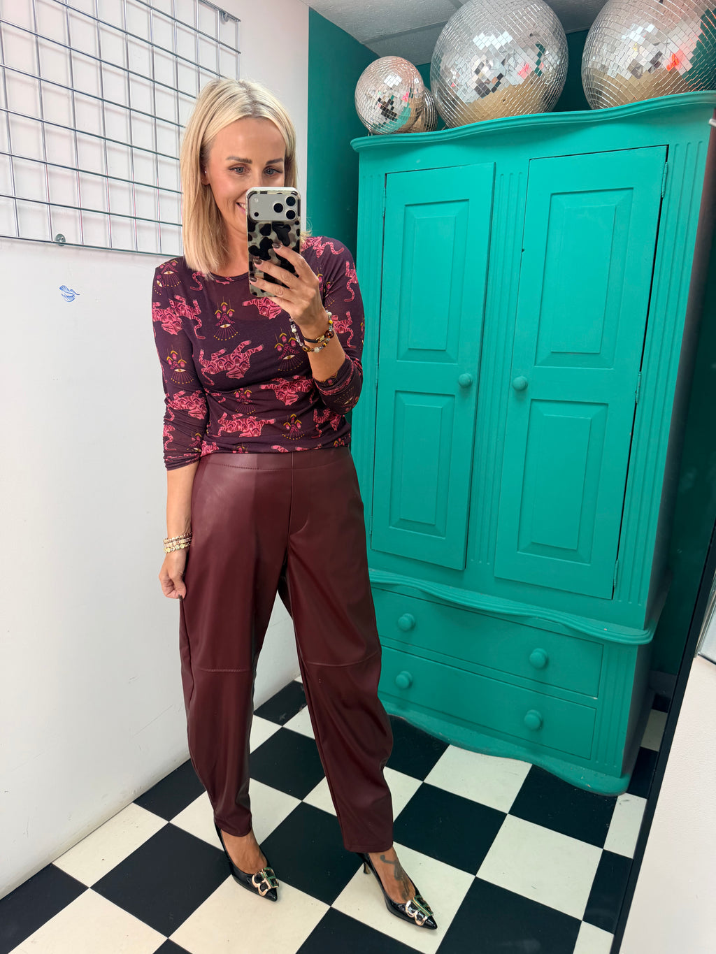 Pu Carrot Leg Trousers Wine