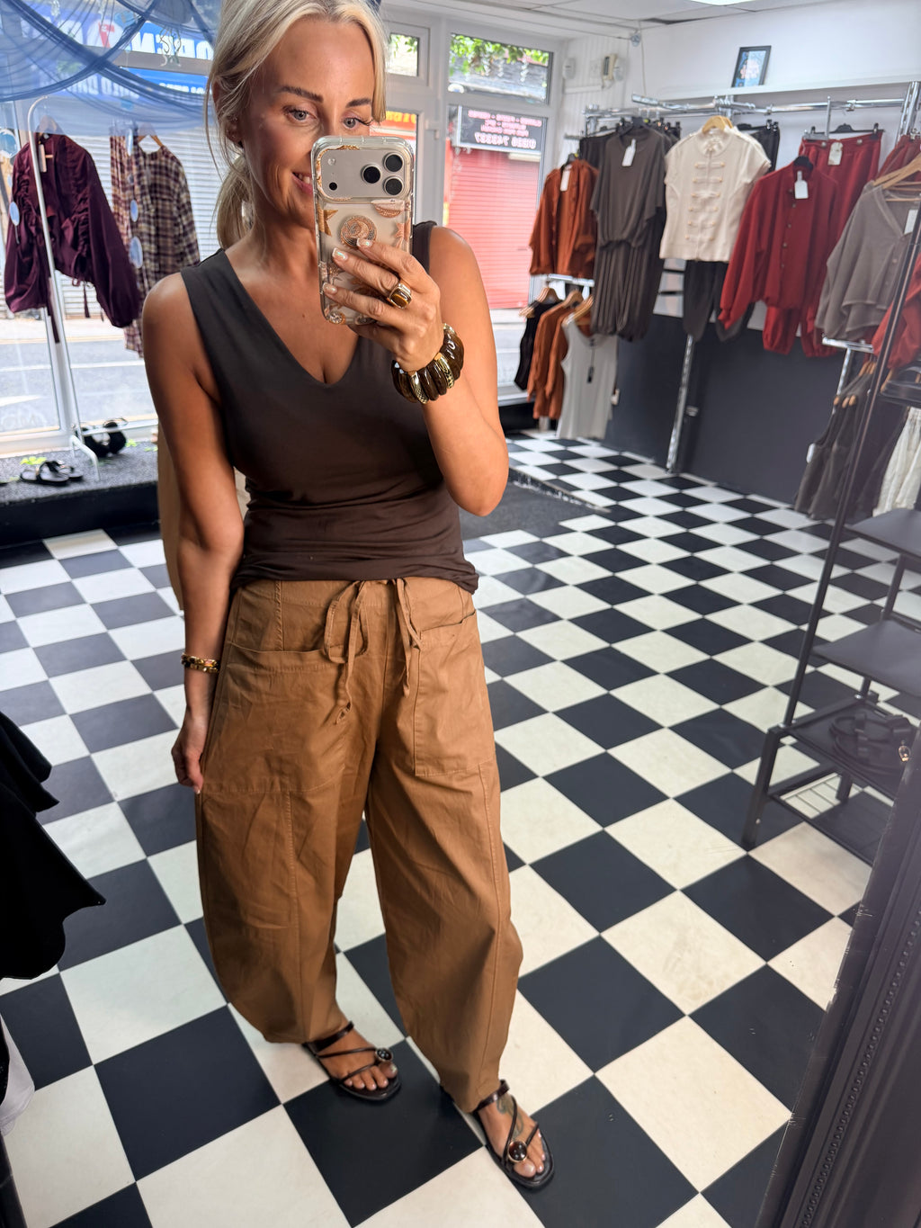 V Neck Basic Vest Chocolate