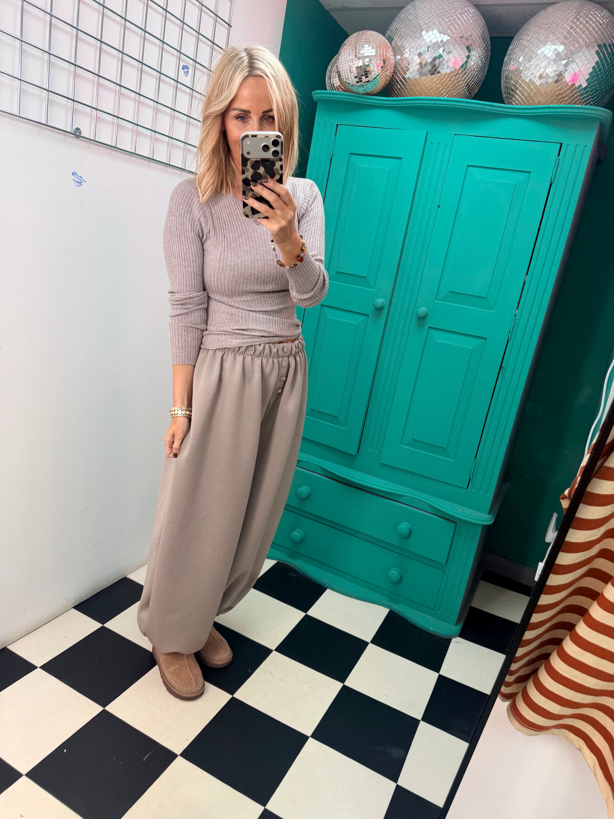 Button front cuff joggers - Taupe