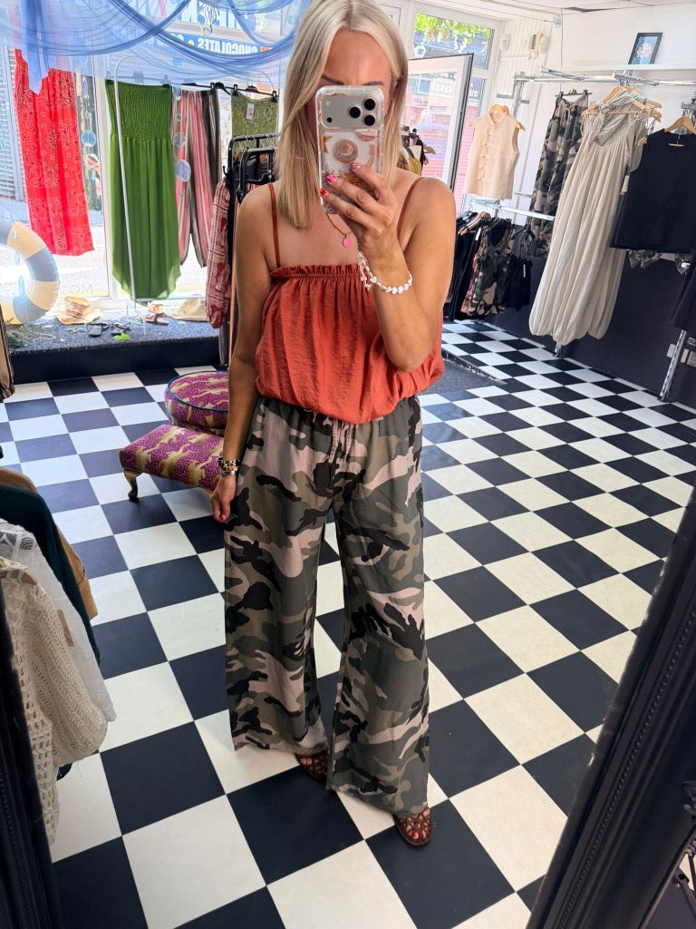 Bubble Hem Cami Rust