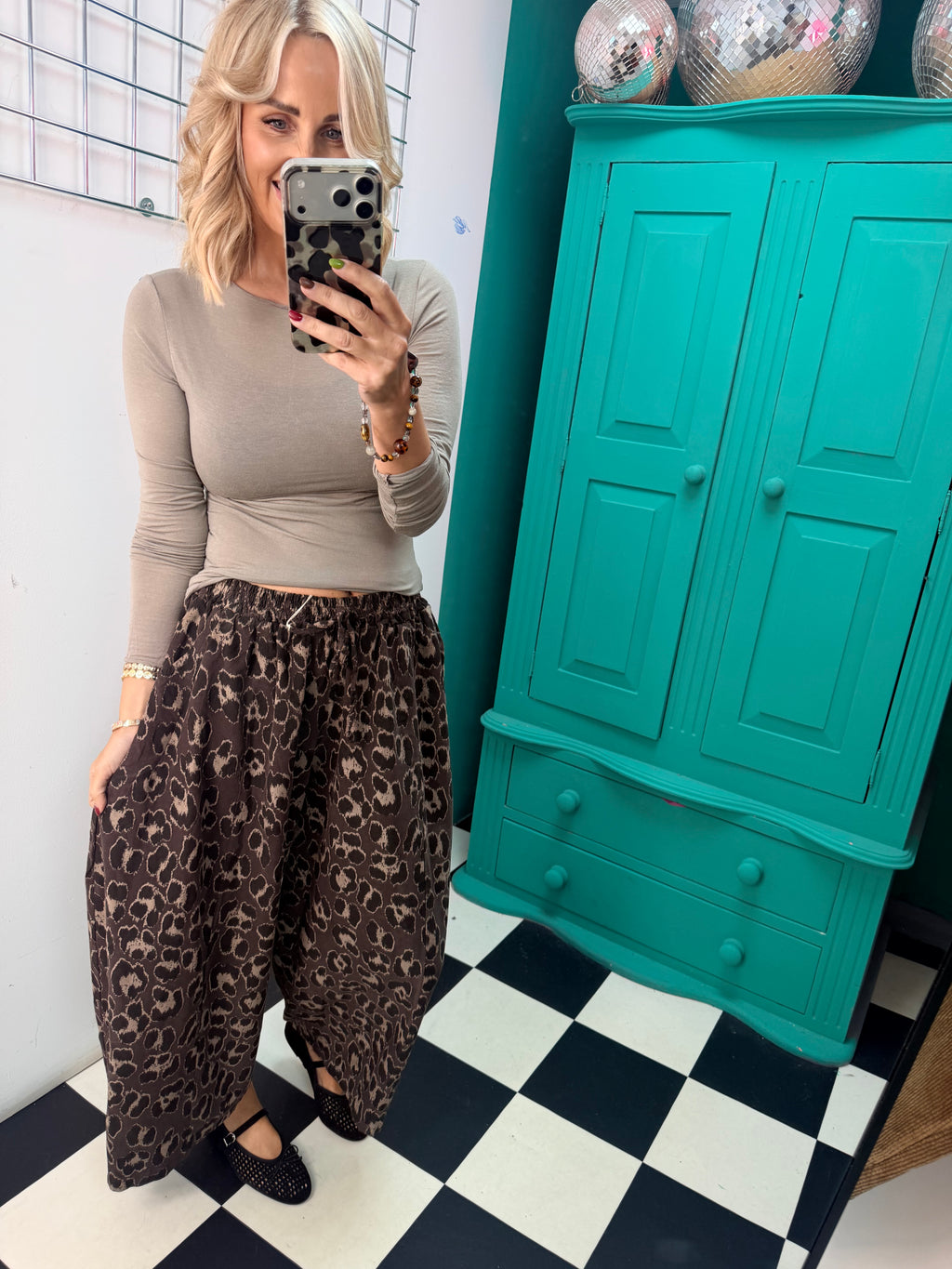 Leopard wide barrel trousers - Chocolate