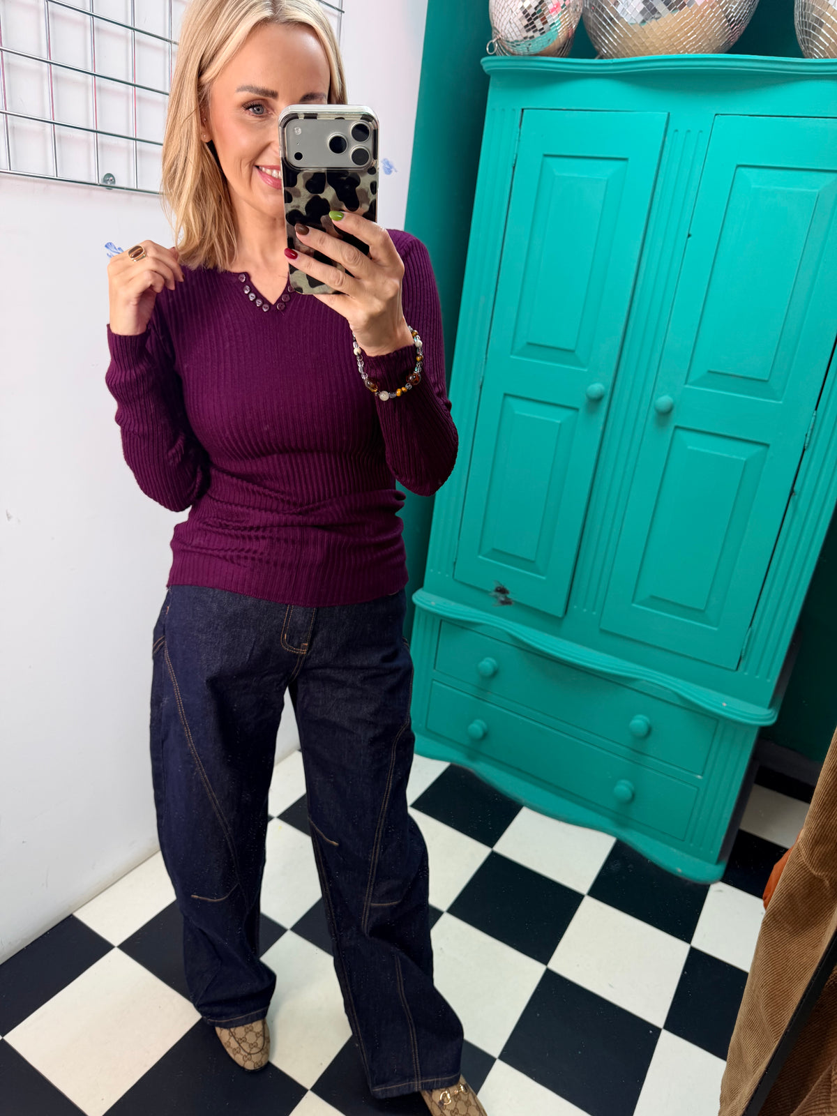 Ribbed Button V Top Wine