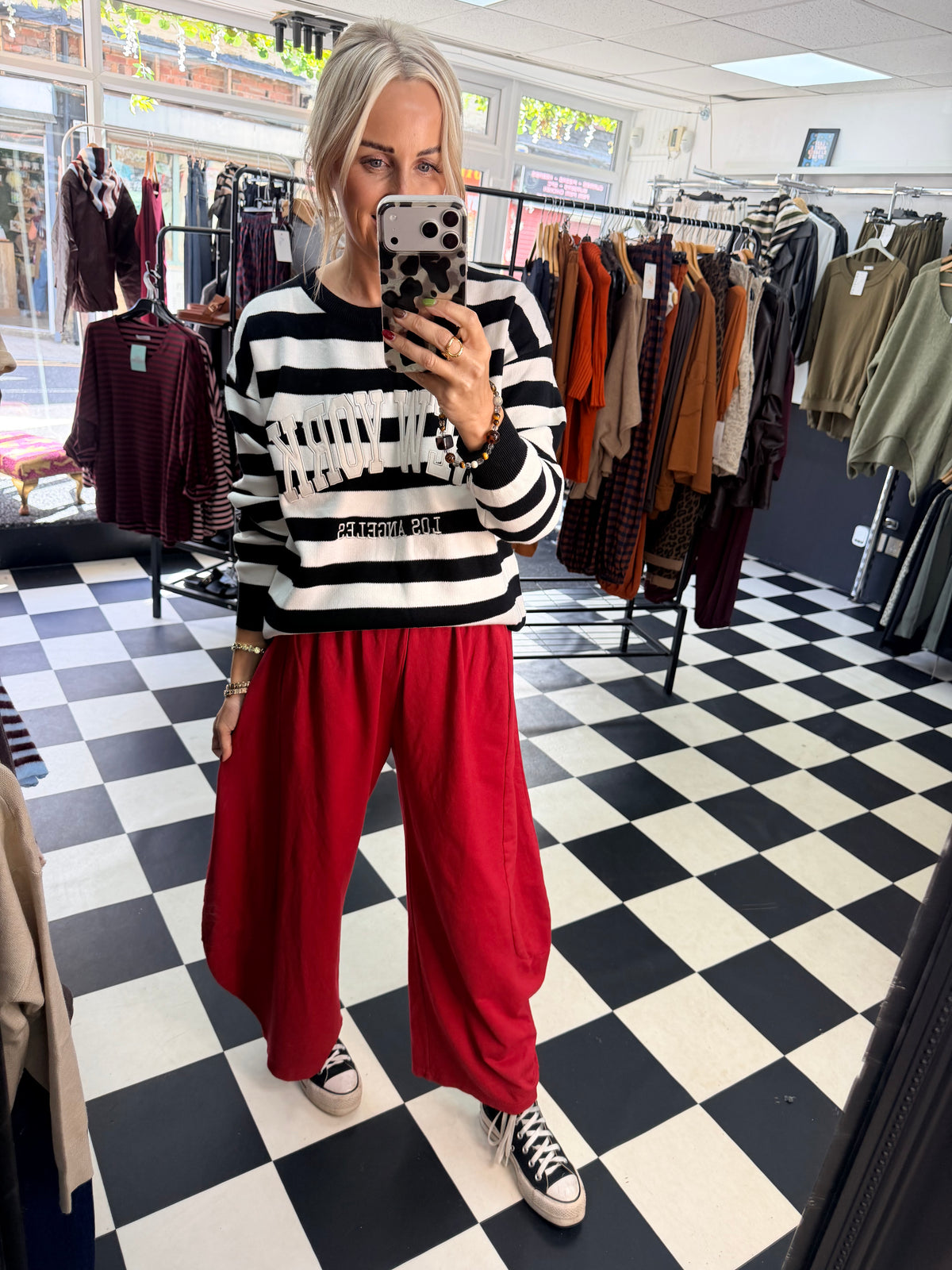 Barrel leg Joggers - Red