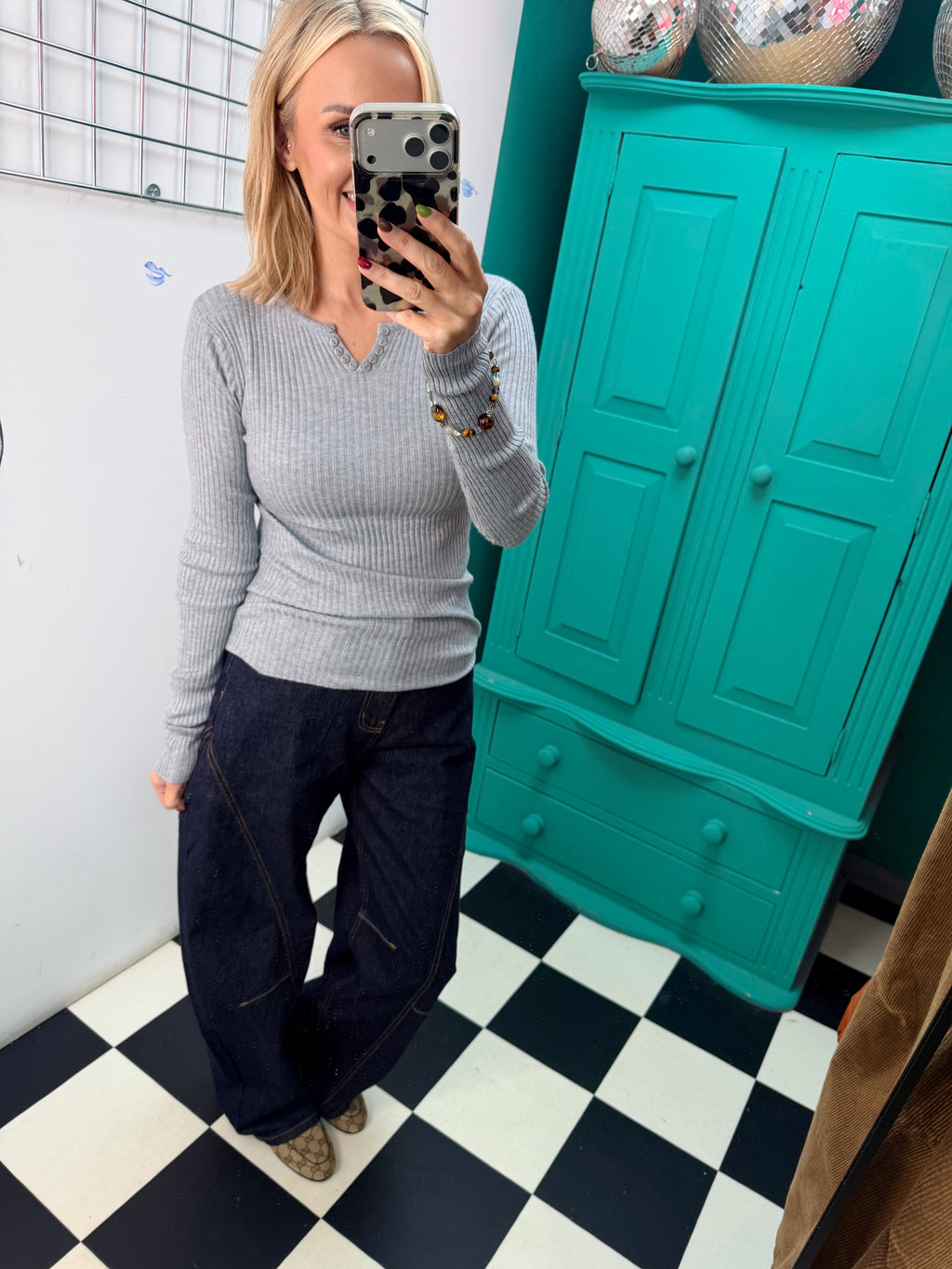Ribbed Button V Top Grey