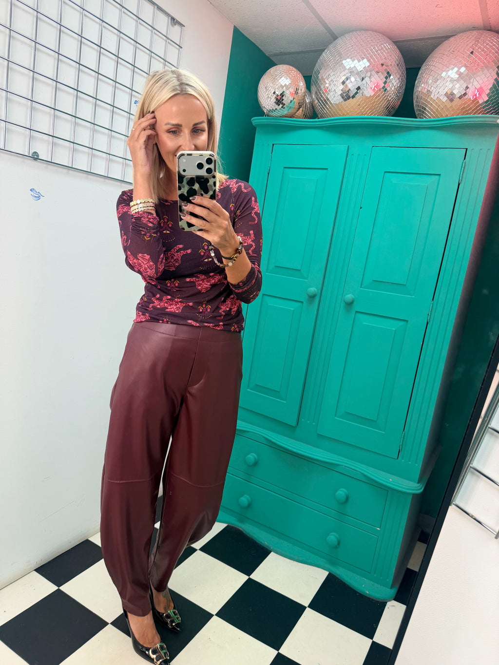 Pu Carrot Leg Trousers Wine