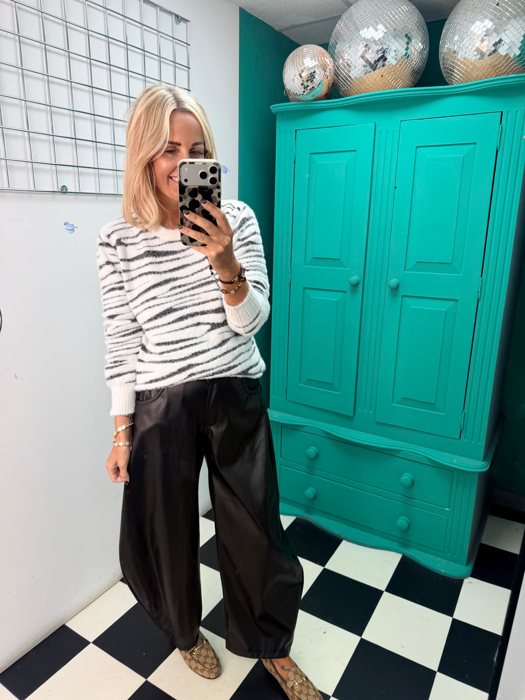 Soft touch Zebra jumper White Special buy