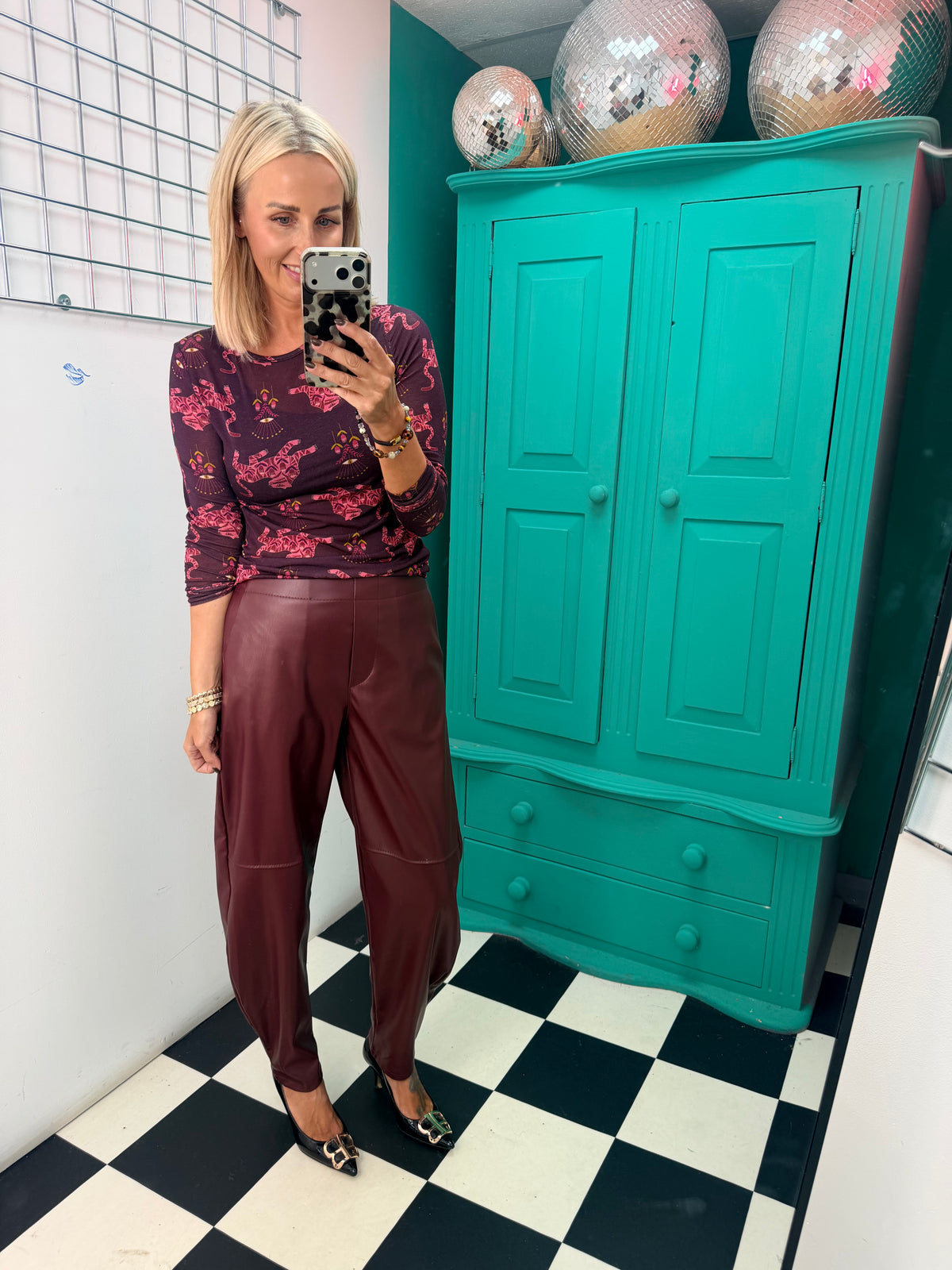 Pu Carrot Leg Trousers Wine