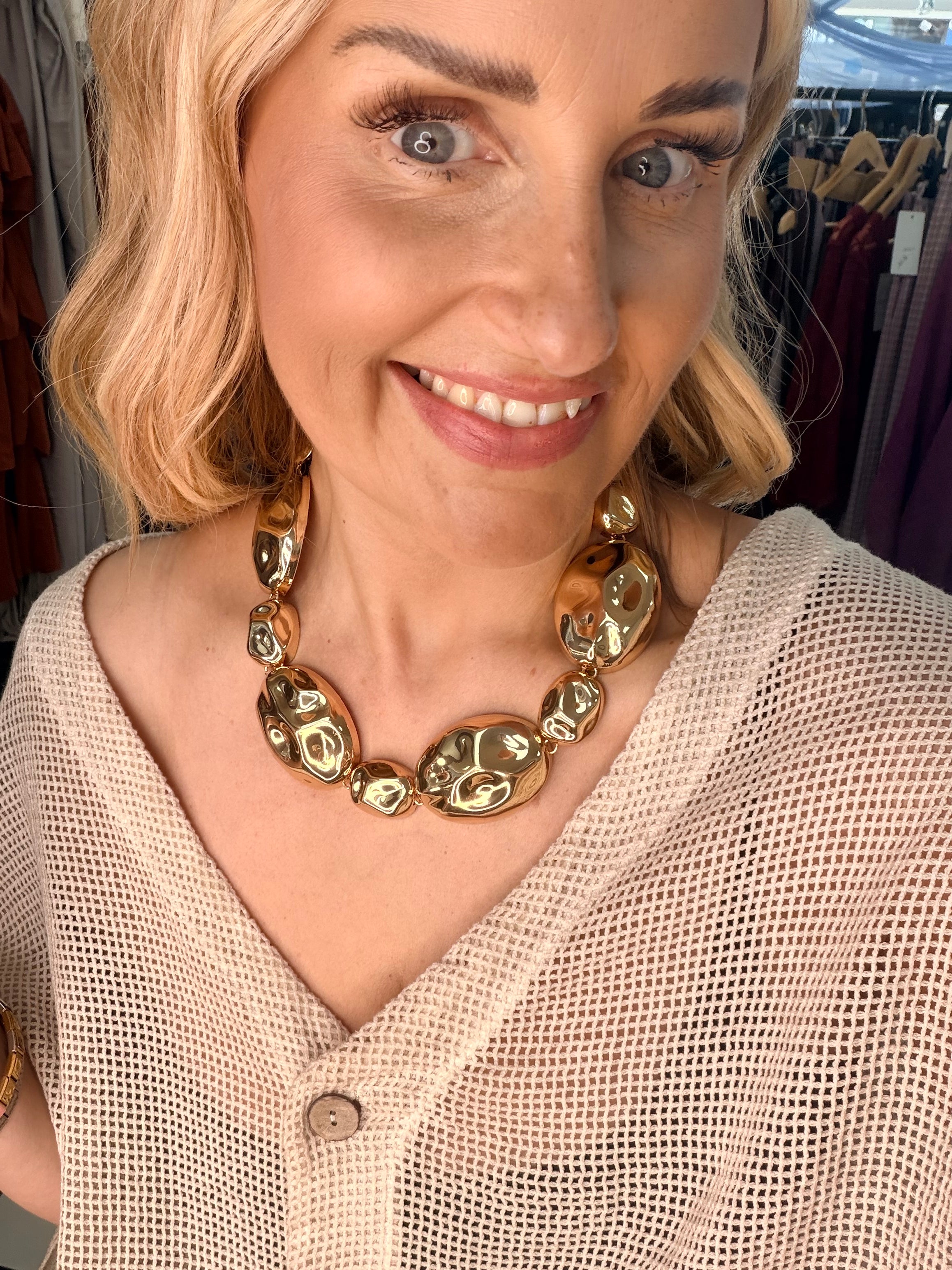 Chunky gold necklace