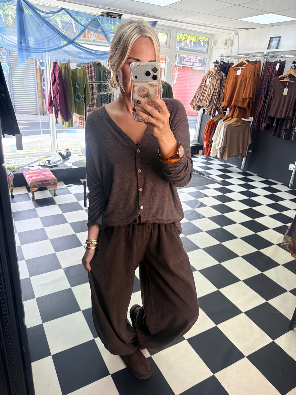 V Neck Cardigan Chocolate