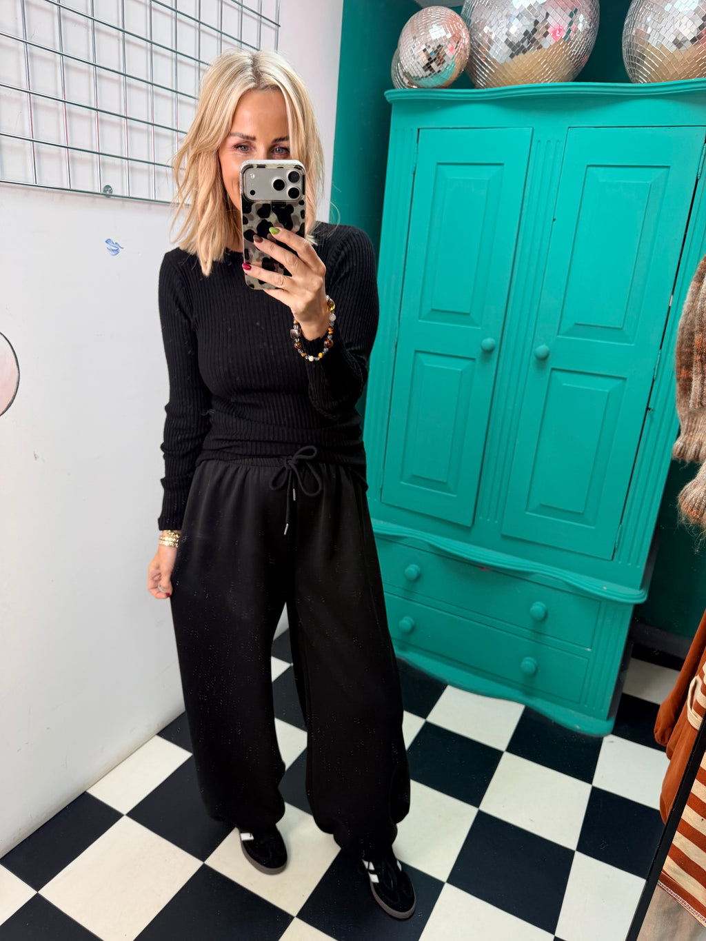Balloon Jogger Black