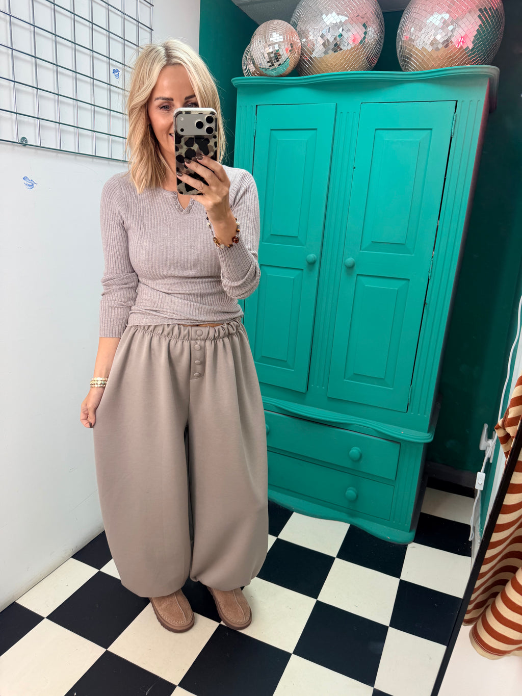 Button front cuff joggers - Taupe