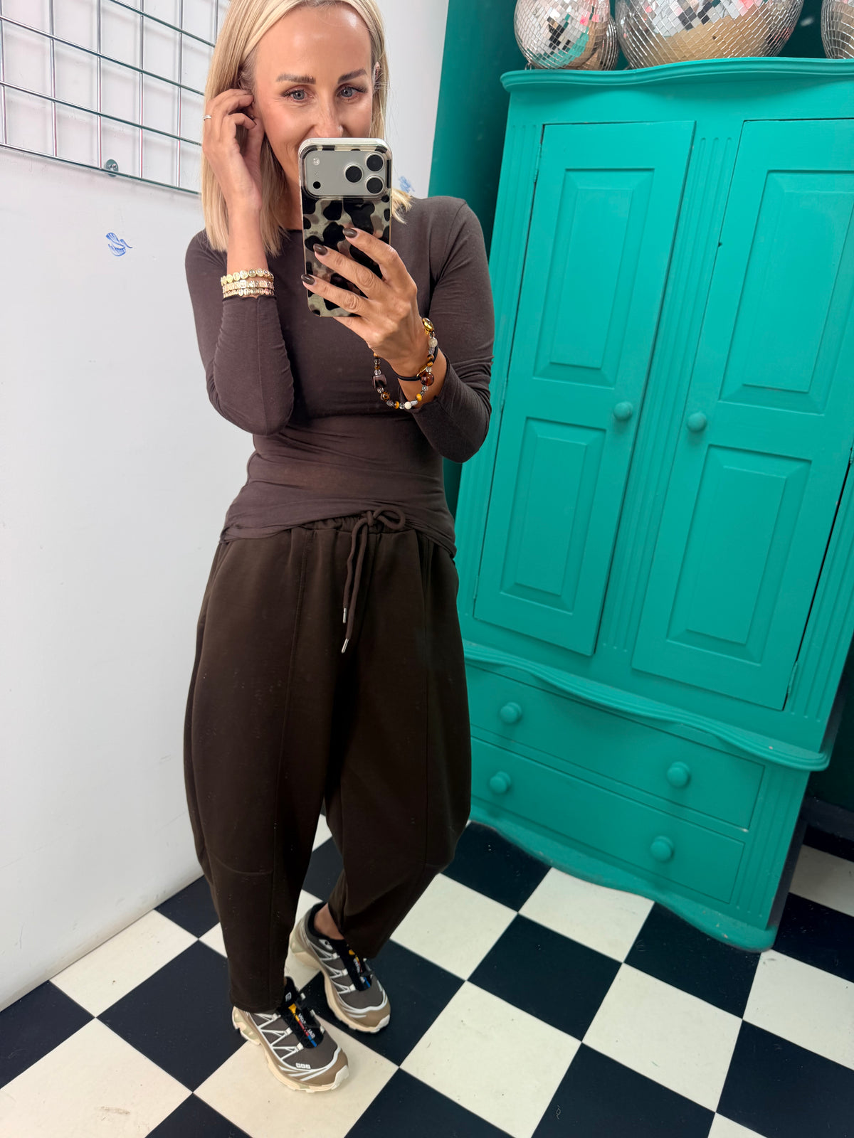 Cora Carrot Leg Joggers Chocolate