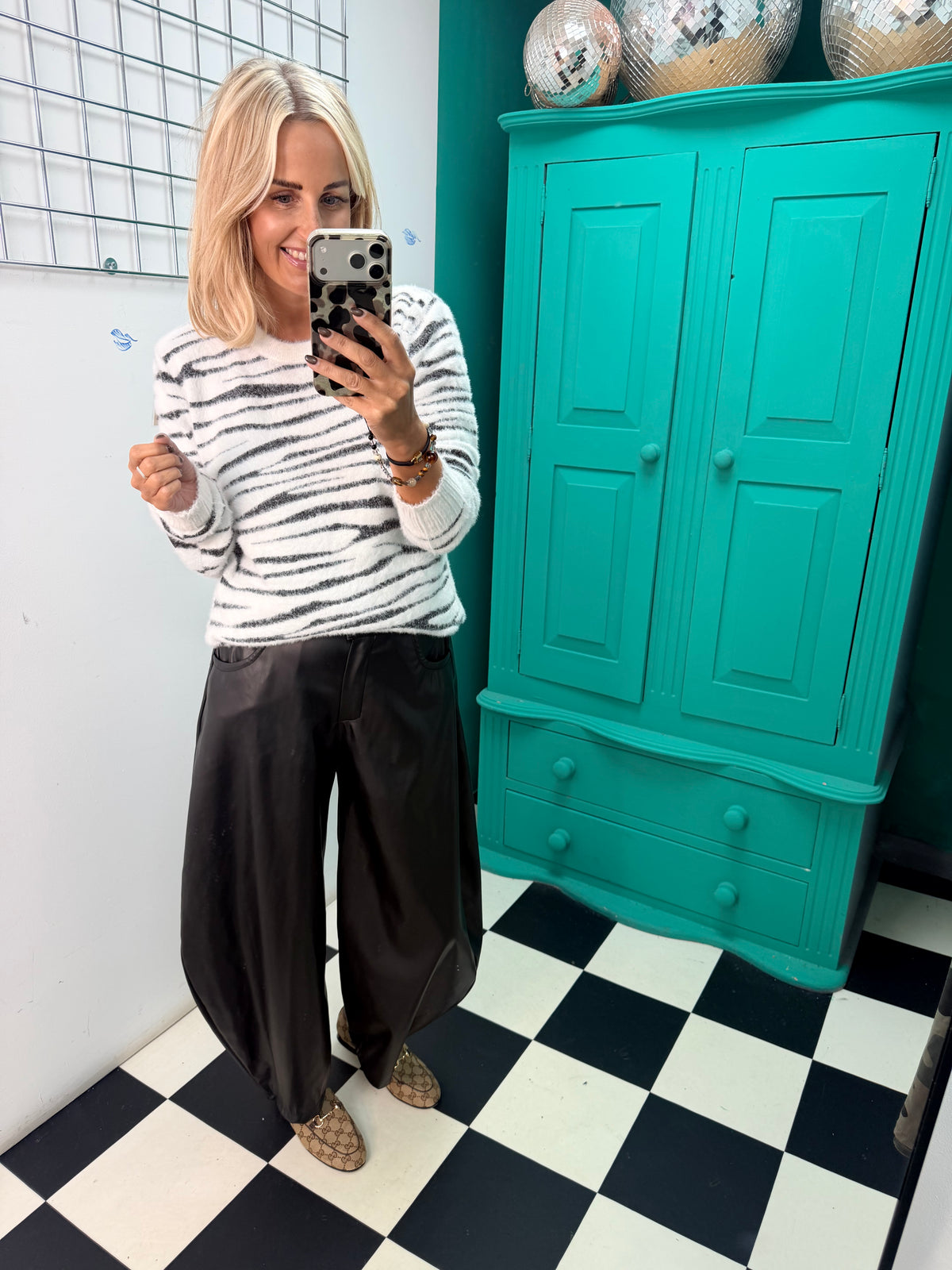 Soft touch Zebra jumper White Special buy