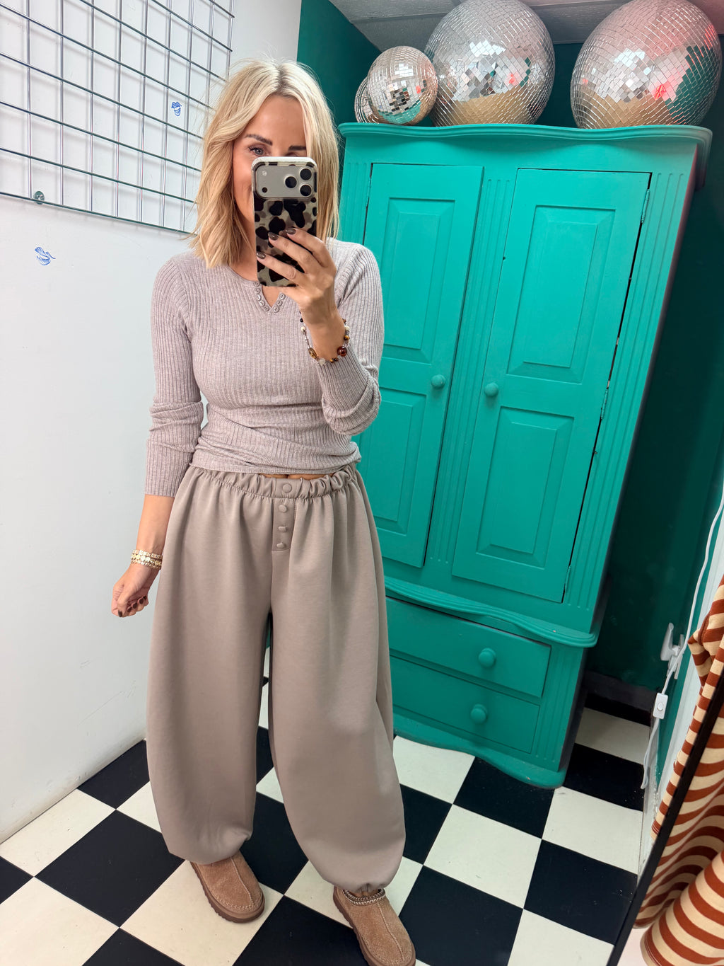 Button front cuff joggers - Taupe