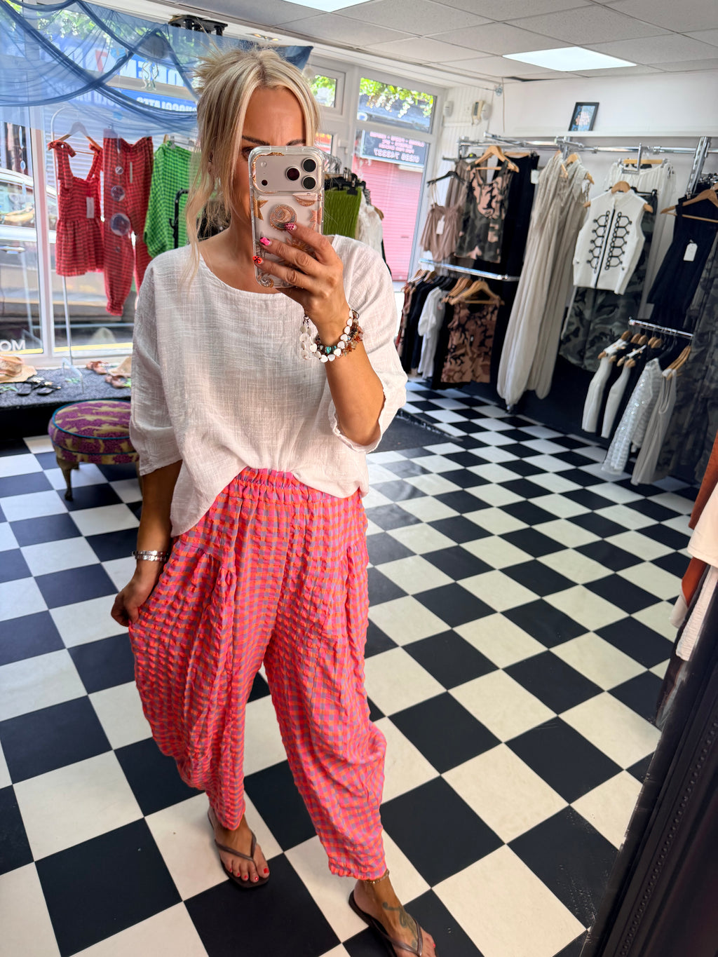 Neon gingham barrel leg trousers Fuchsia/orange