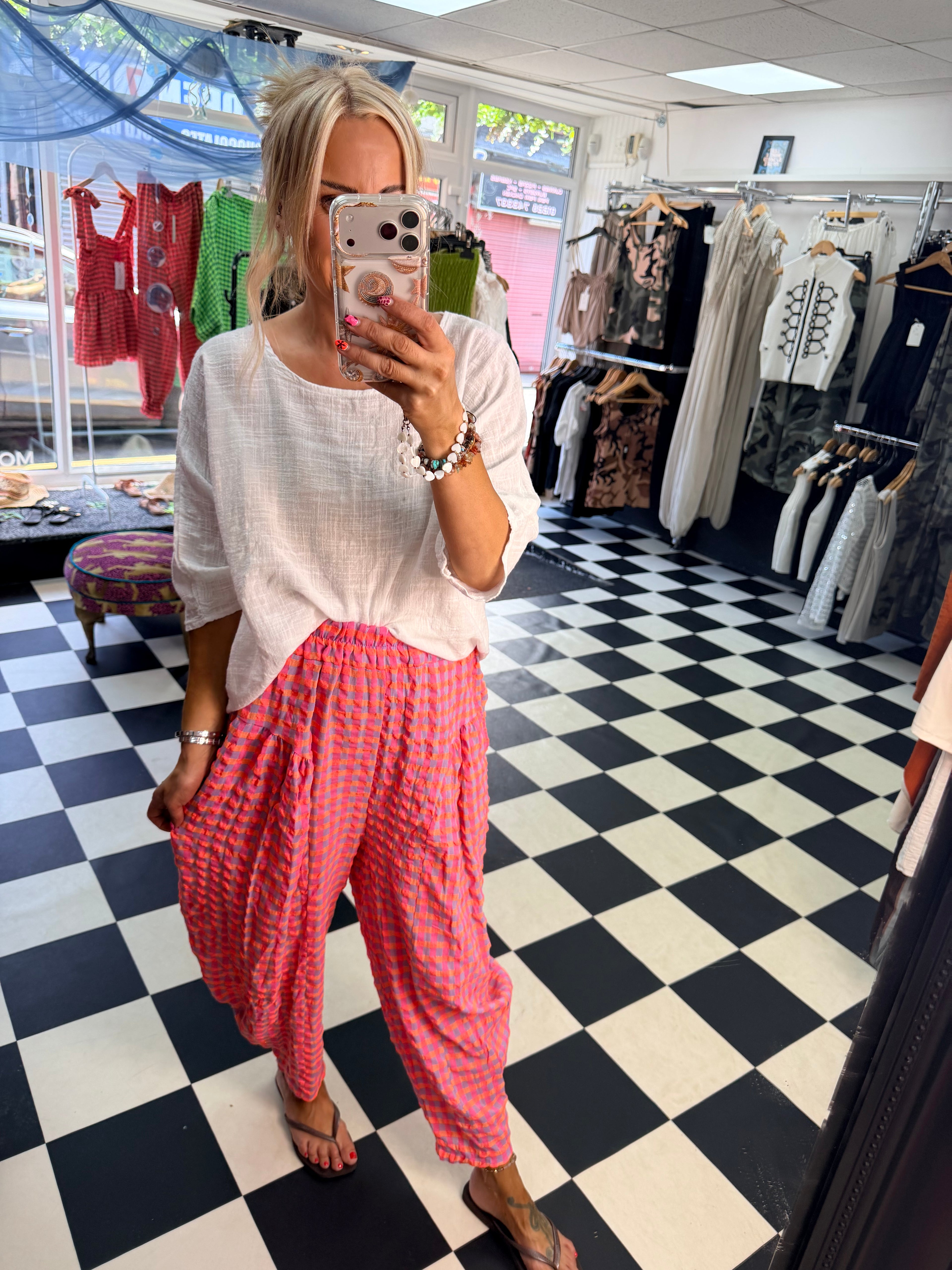 Neon gingham barrel leg trousers Fuchsia/orange
