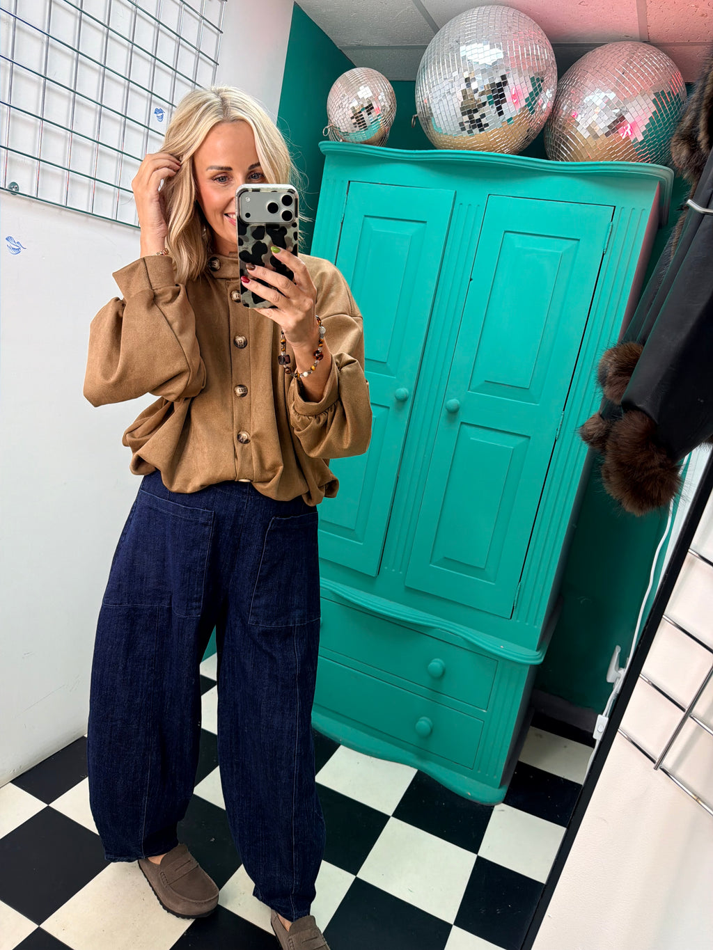 Dark Denim balloon pocket Jean