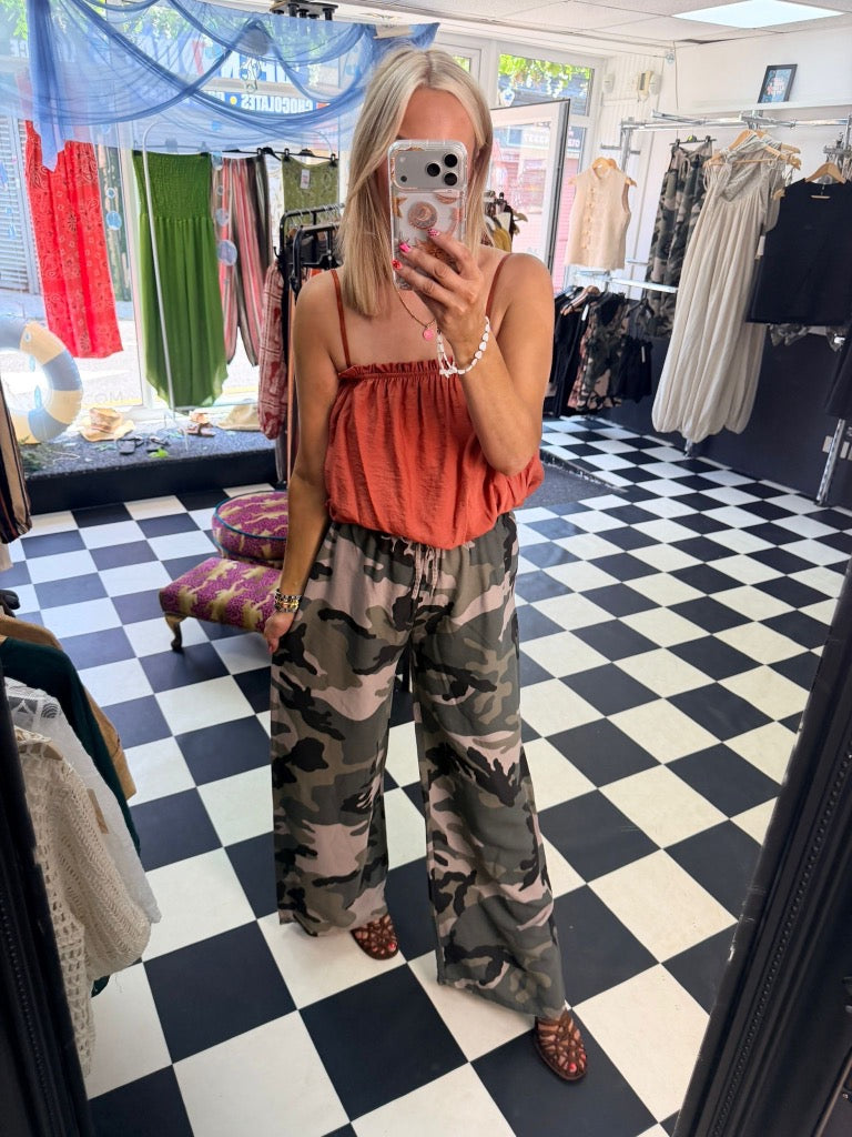 Bubble Hem Cami Rust