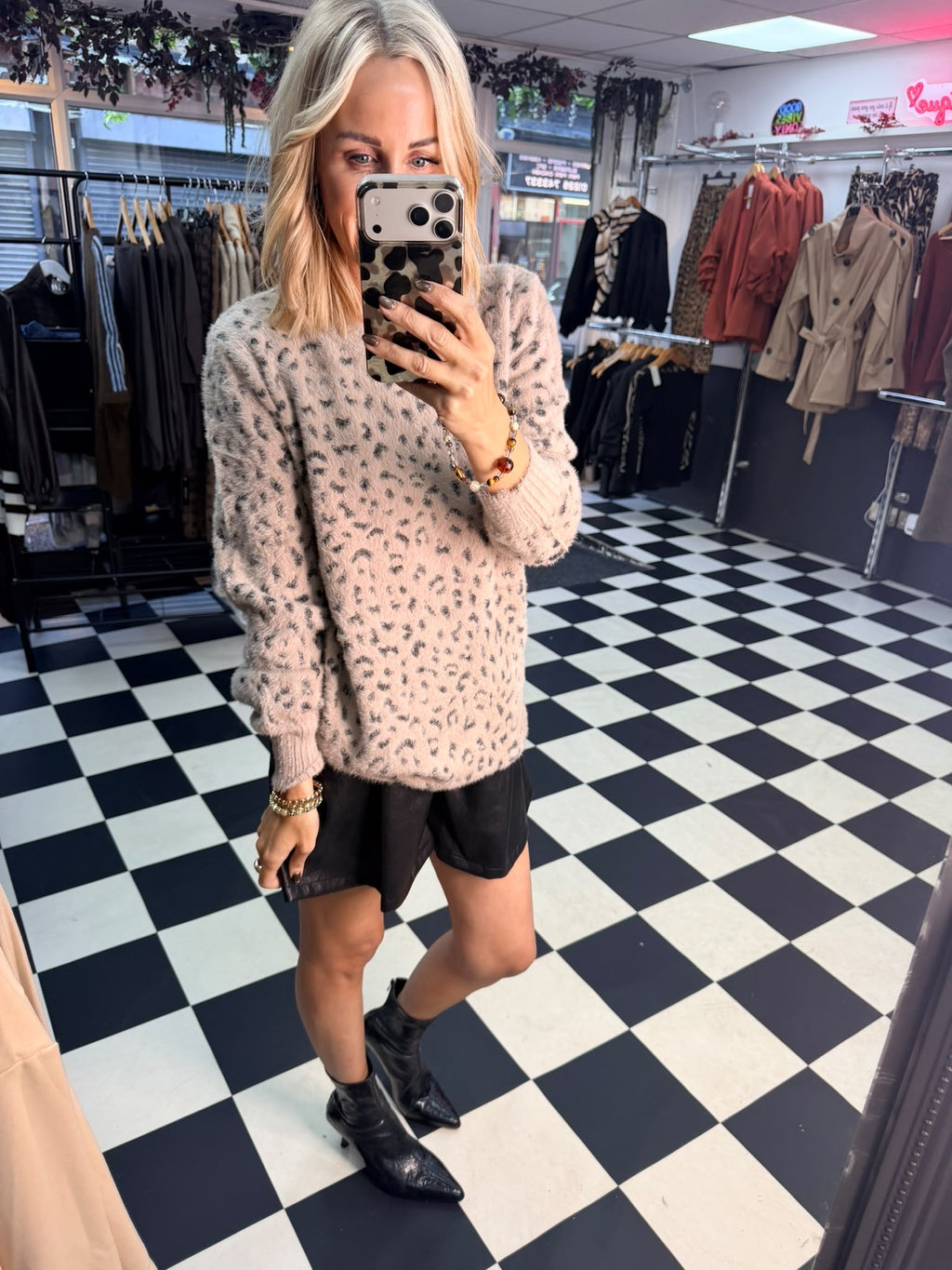 Amara animal print jumper - Mocha