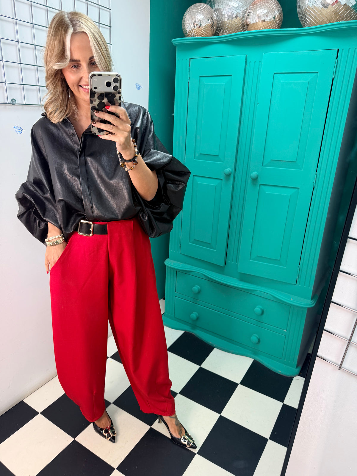 The Harper Half Belt Barrel Trousers Red