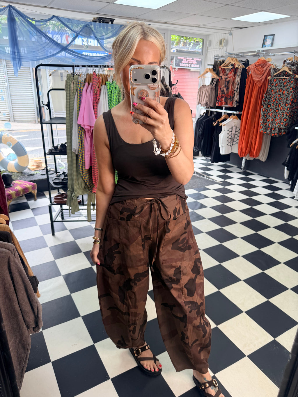 Camo Barrel leg trousers Chocolate