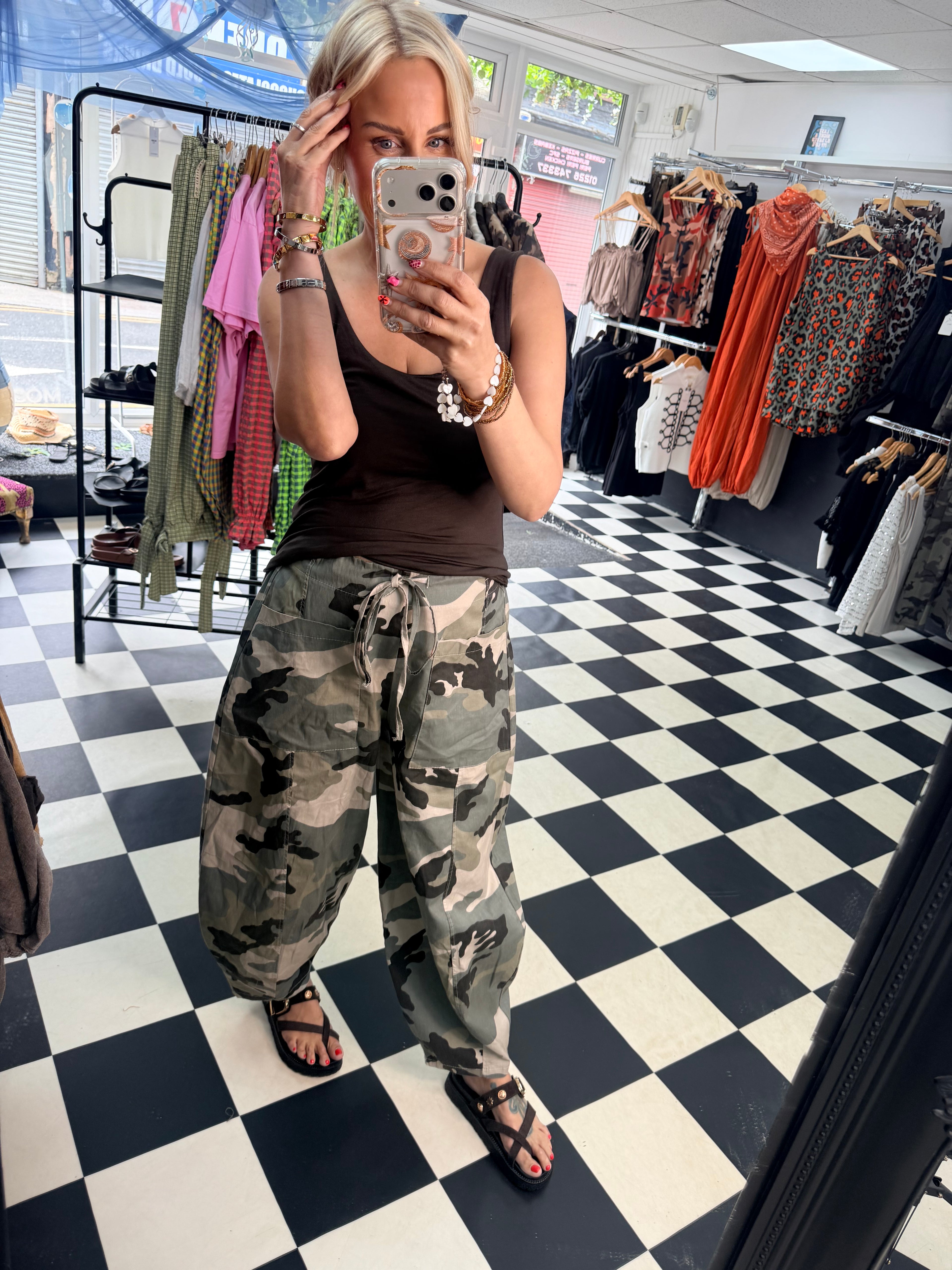 Camo Barrel leg trousers khaki