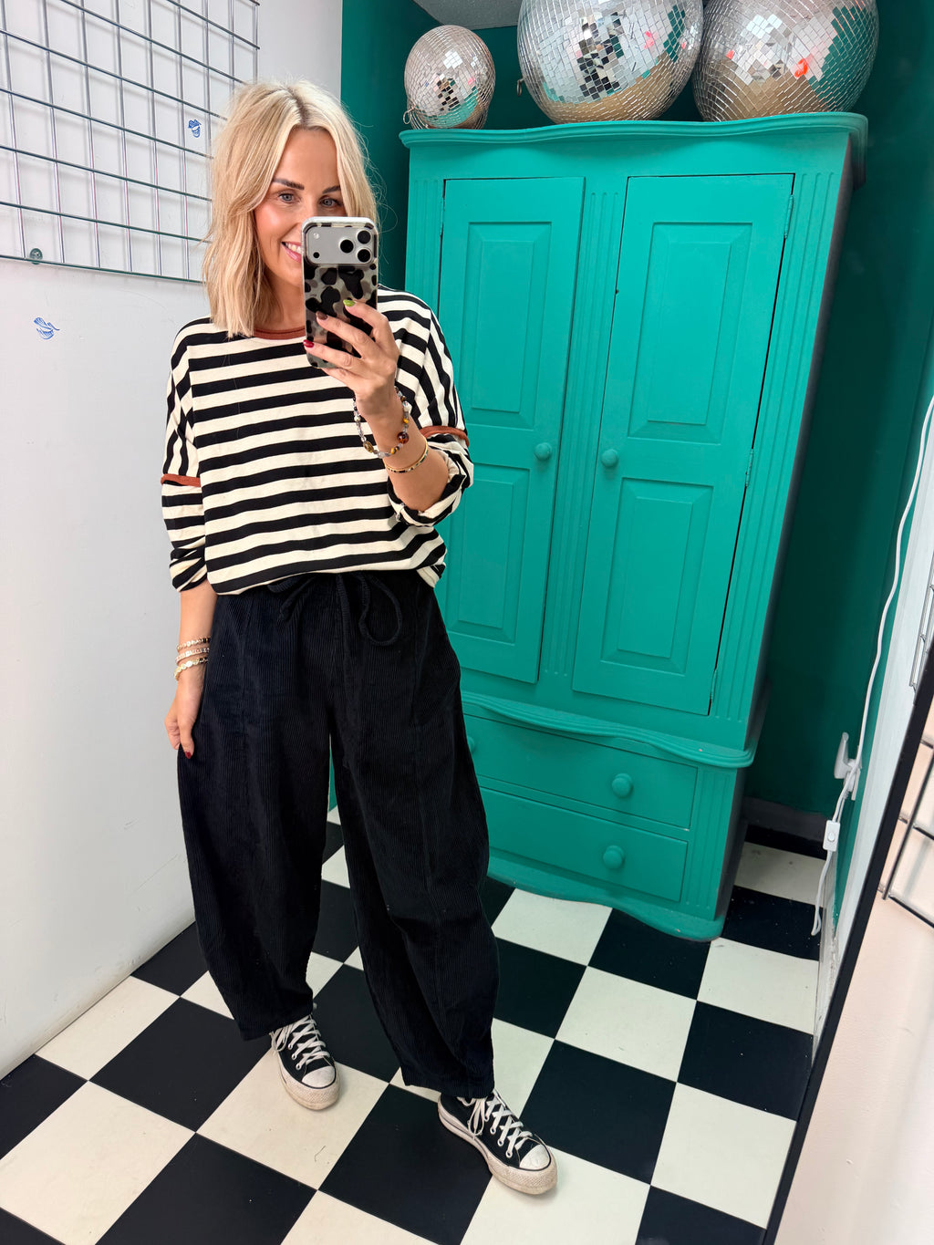 Boston Barrel leg Trousers Black